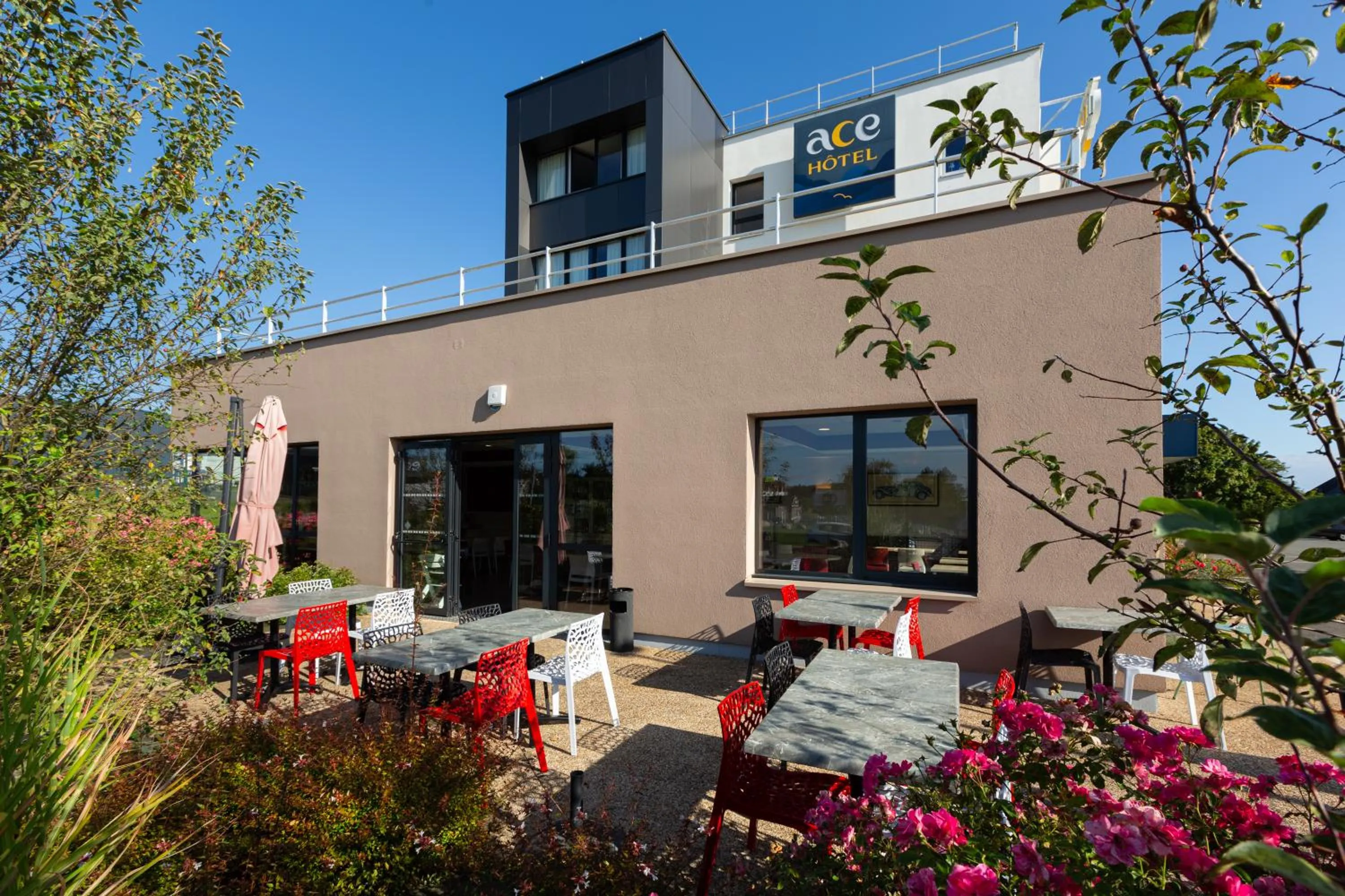 Patio in Ace Hôtel Le Mans