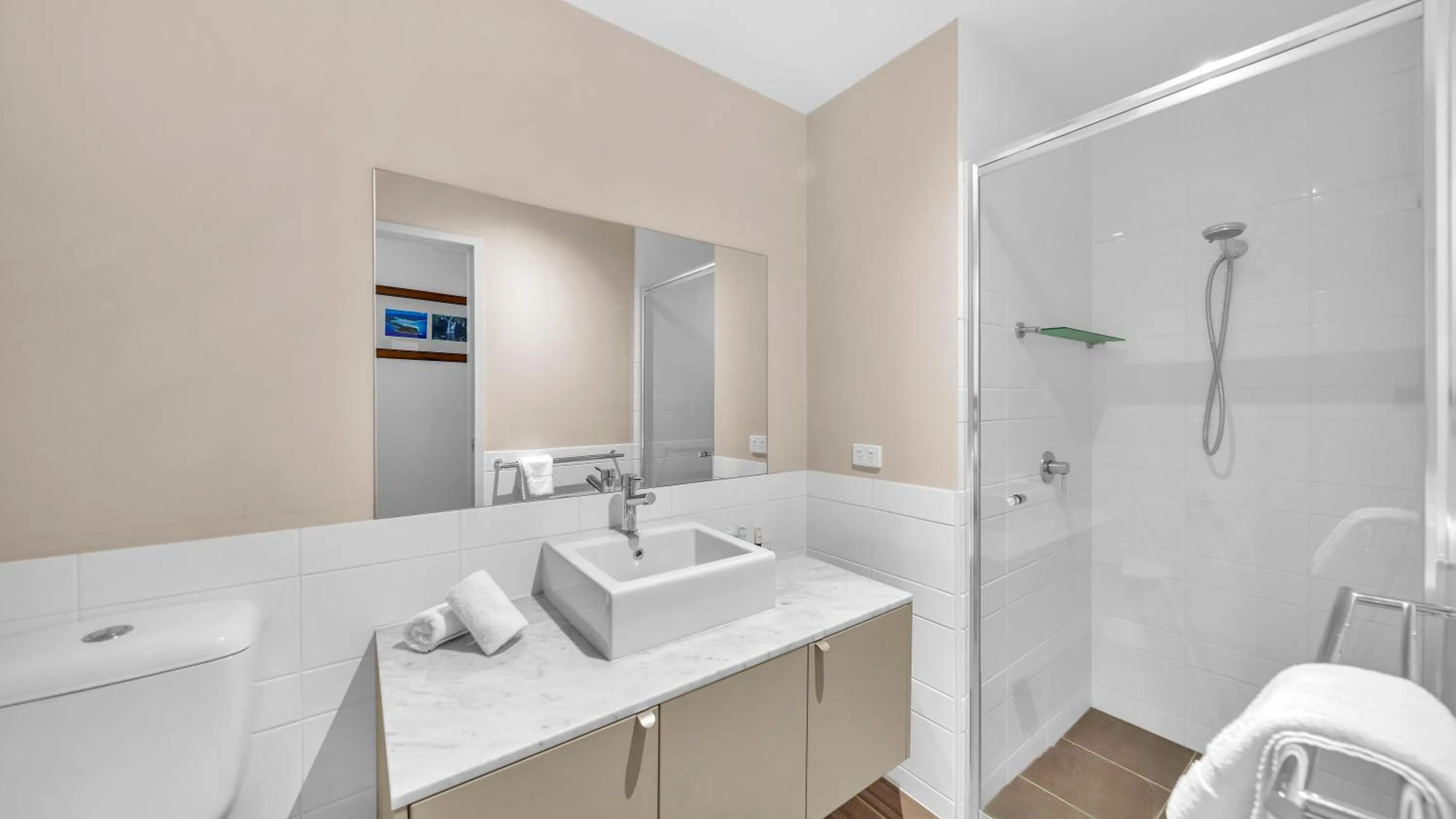 Bathroom in Whitsunday Reflections