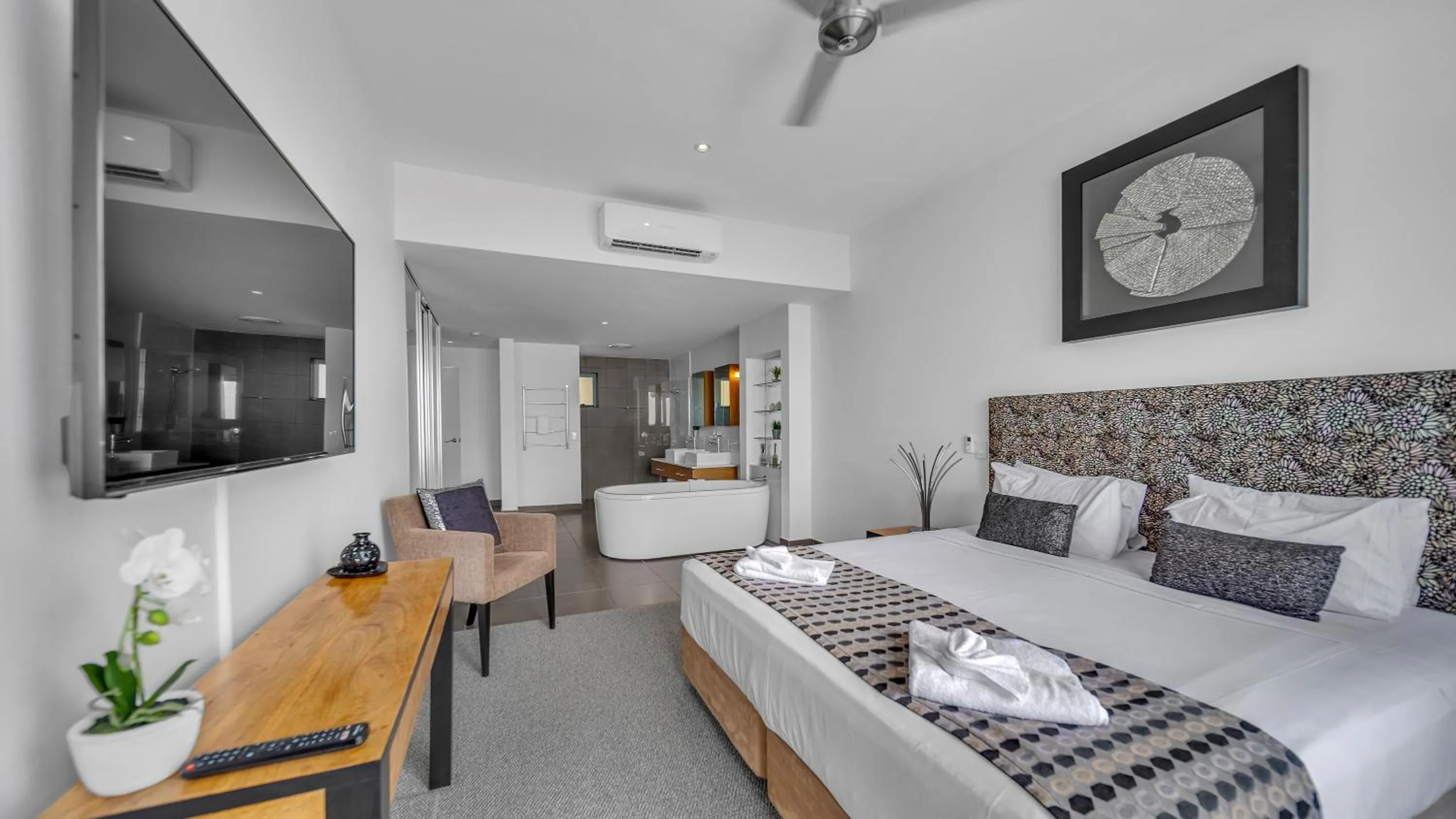 Bed in Whitsunday Reflections