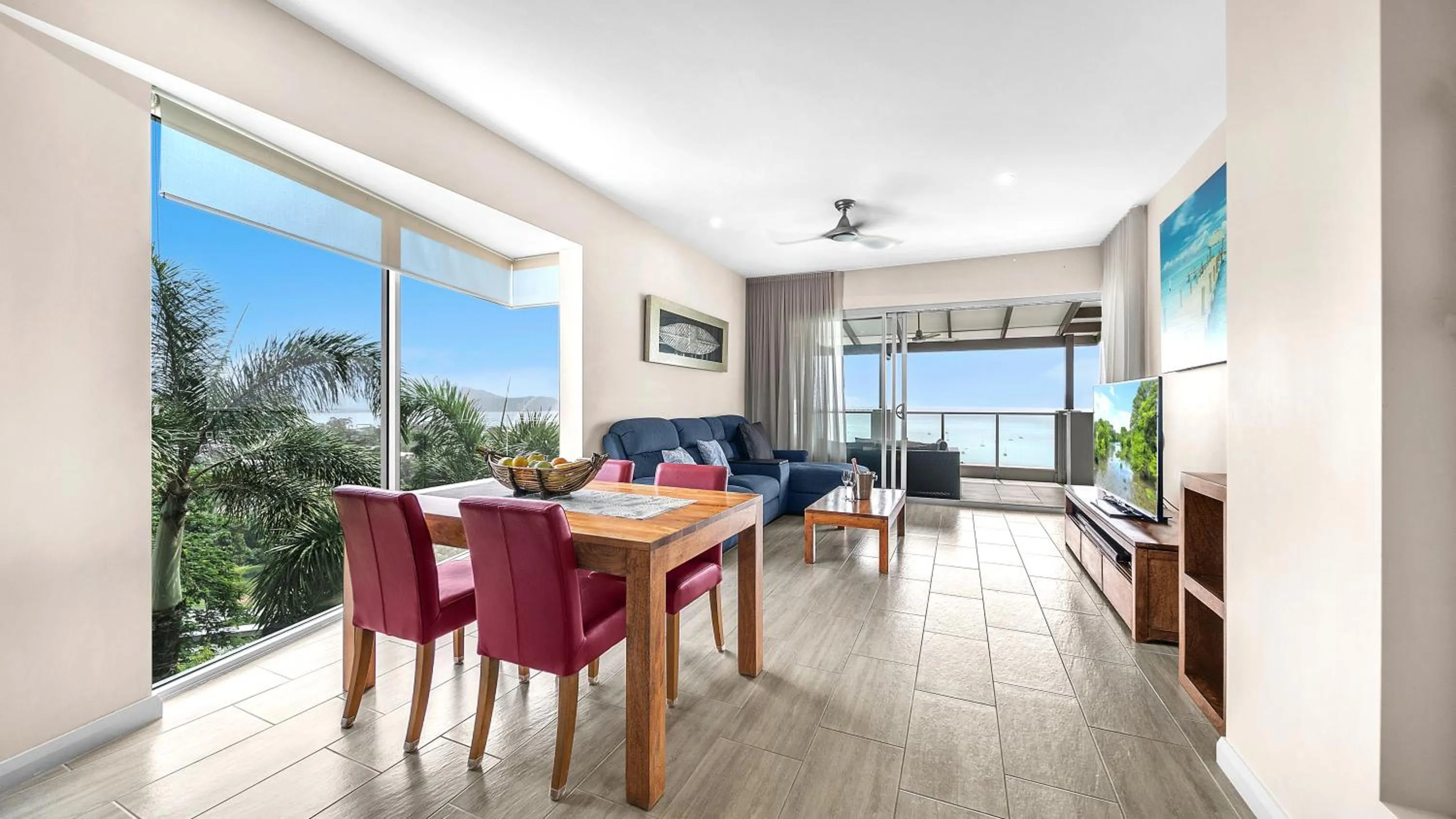 Seating area in Whitsunday Reflections