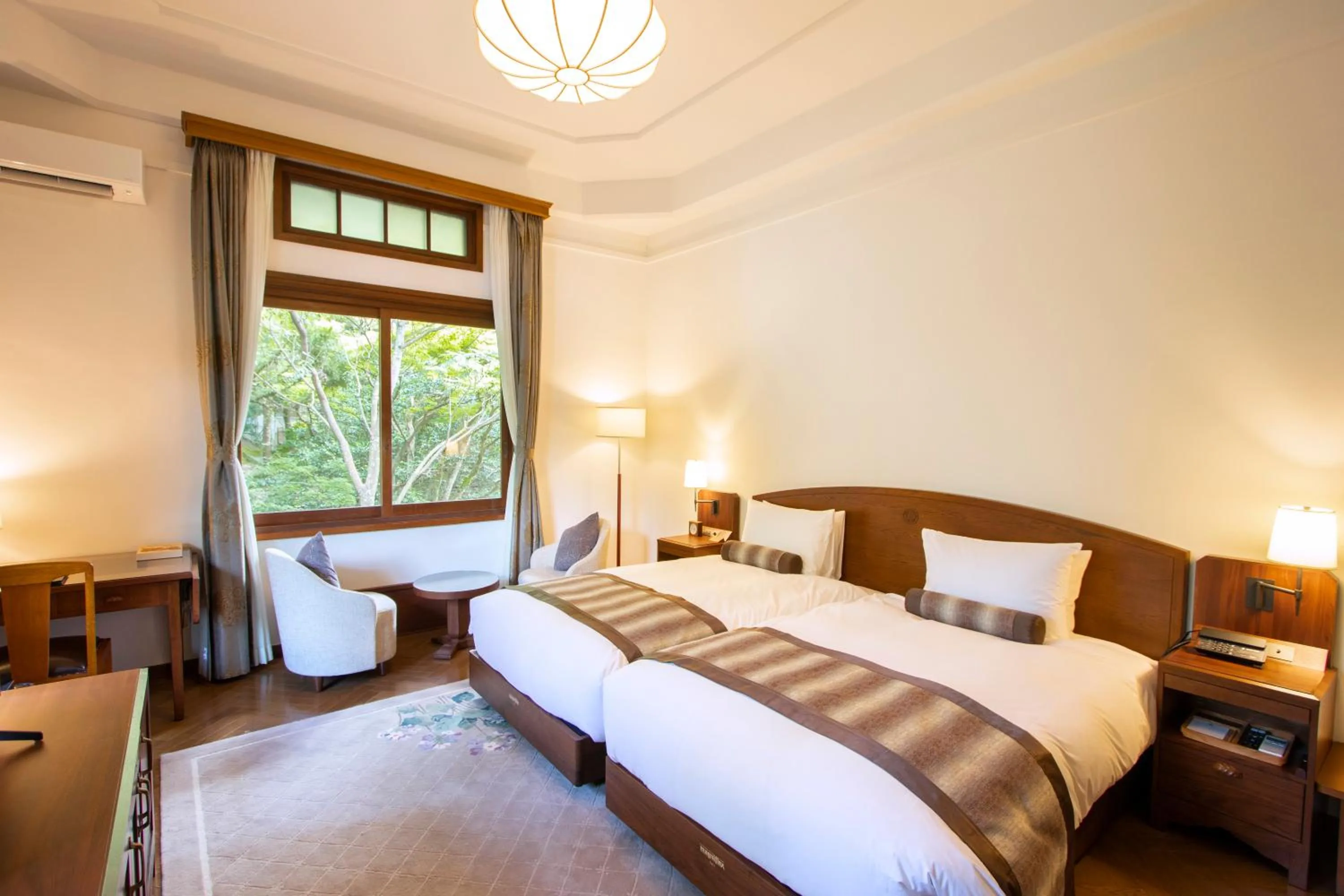 Photo of the whole room, Bed in The Fujiya Hotel