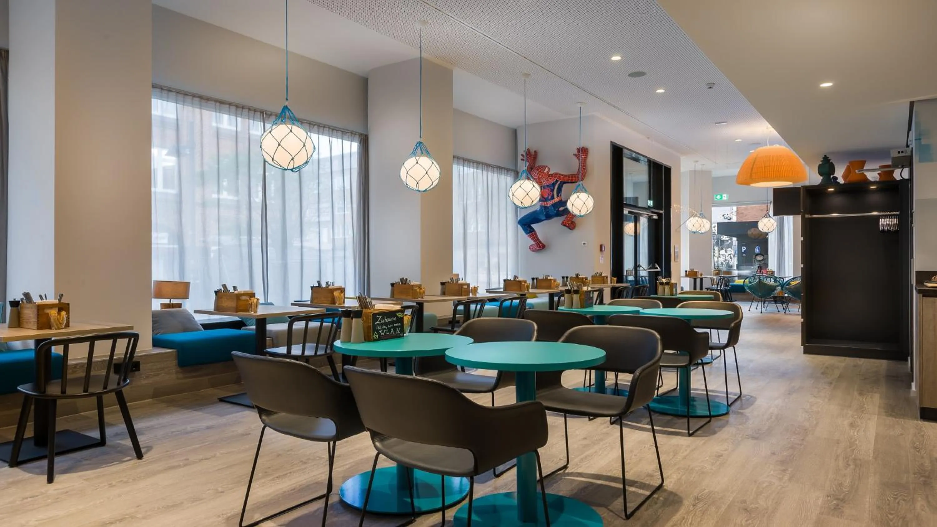 Restaurant/places to eat in Holiday Inn - the niu, Welly Kiel by IHG