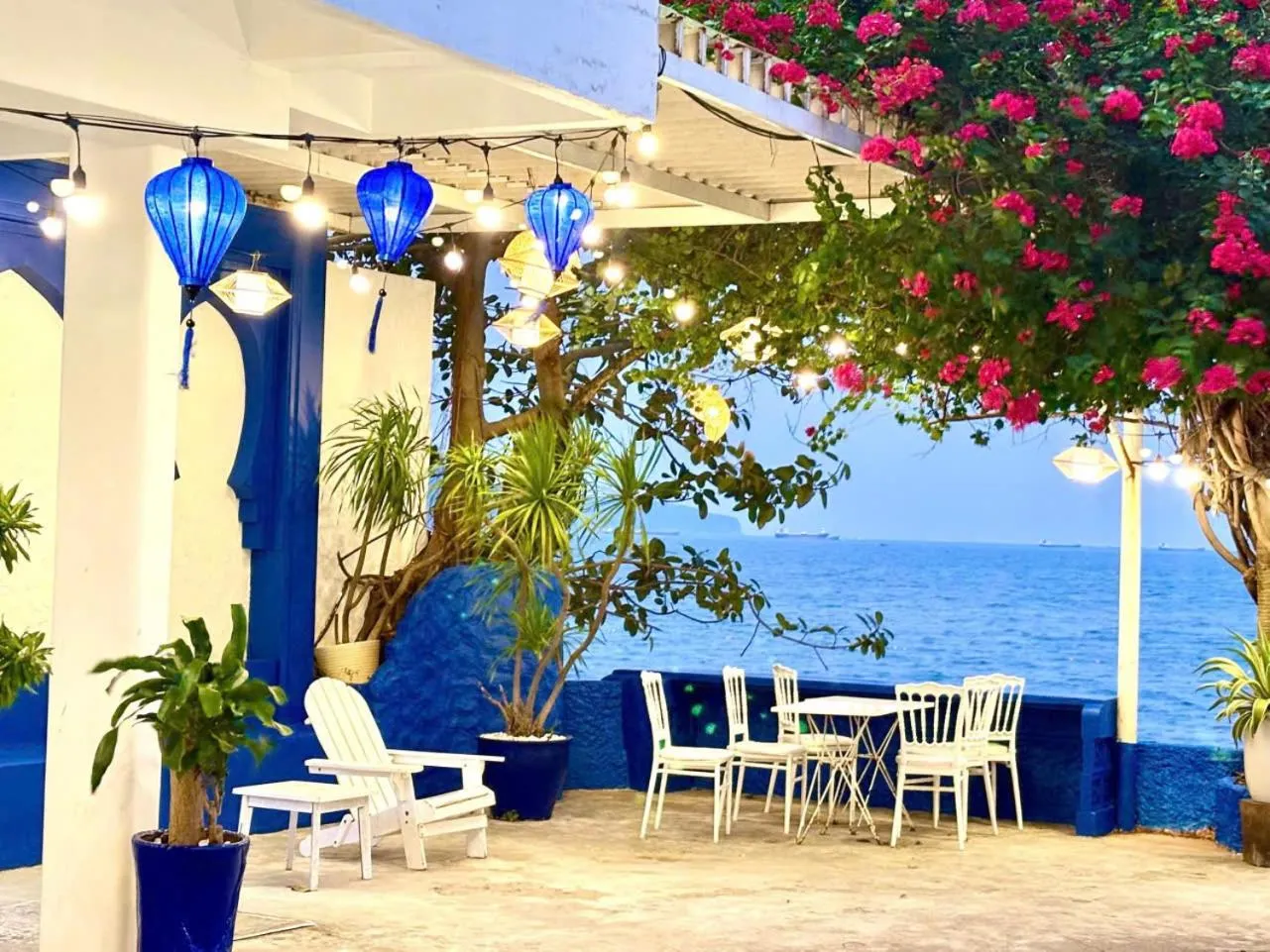 Neighbourhood in Sandals Hoàng Yến