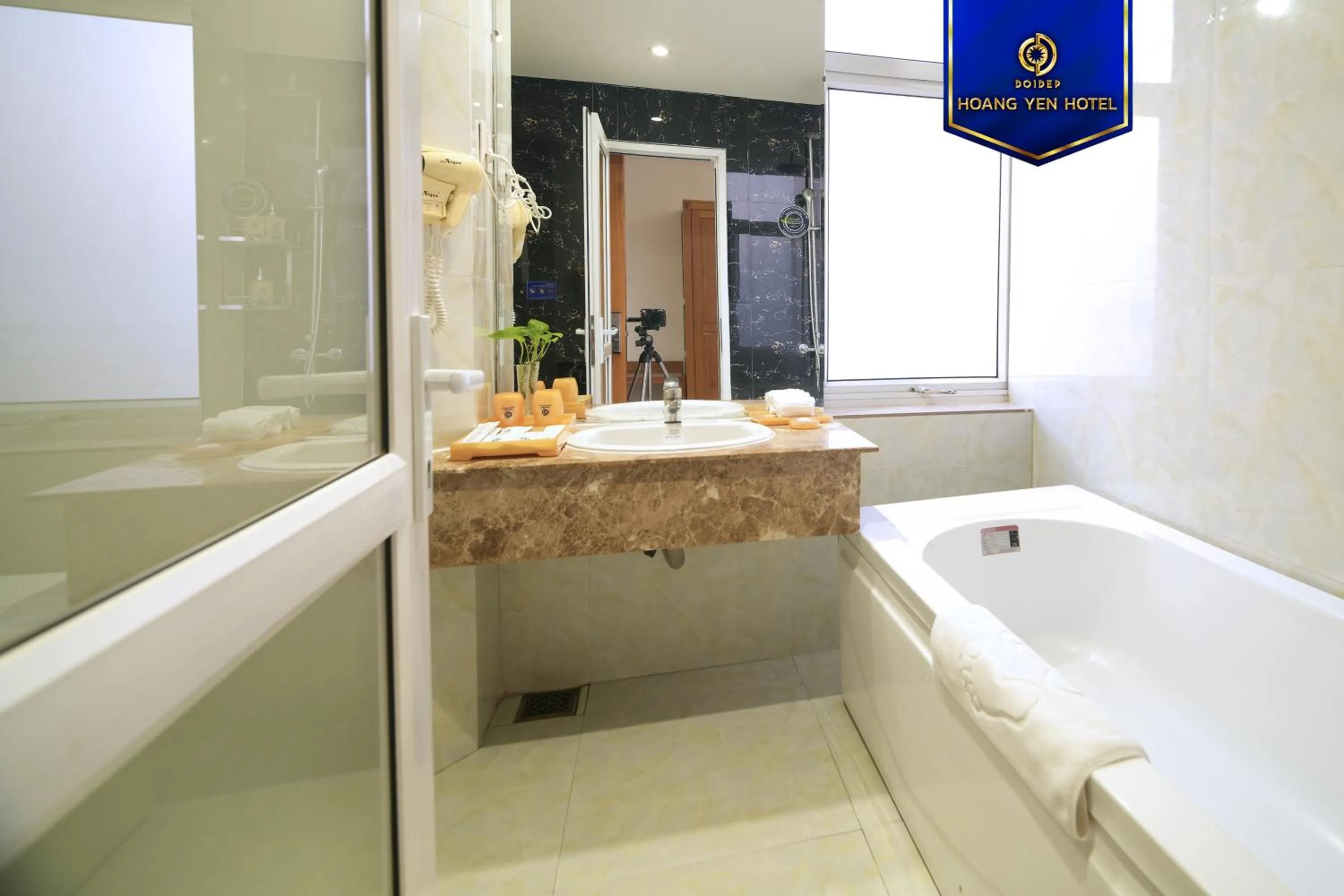 Toilet in Sandals Hoàng Yến