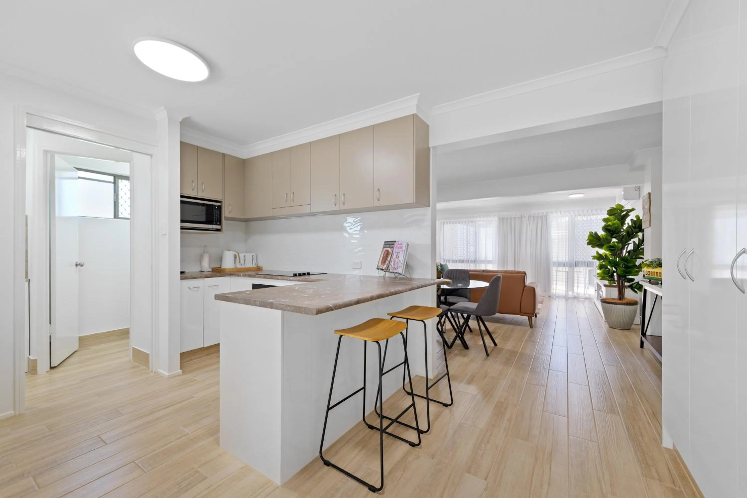 Living room in Villa Mirasol Motor Inn