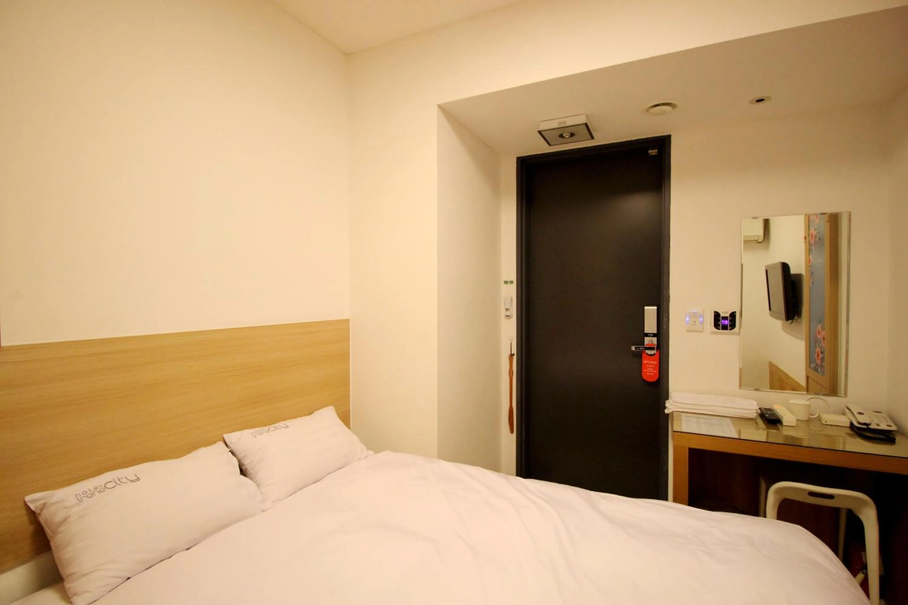 Bed in Hotel Irene City