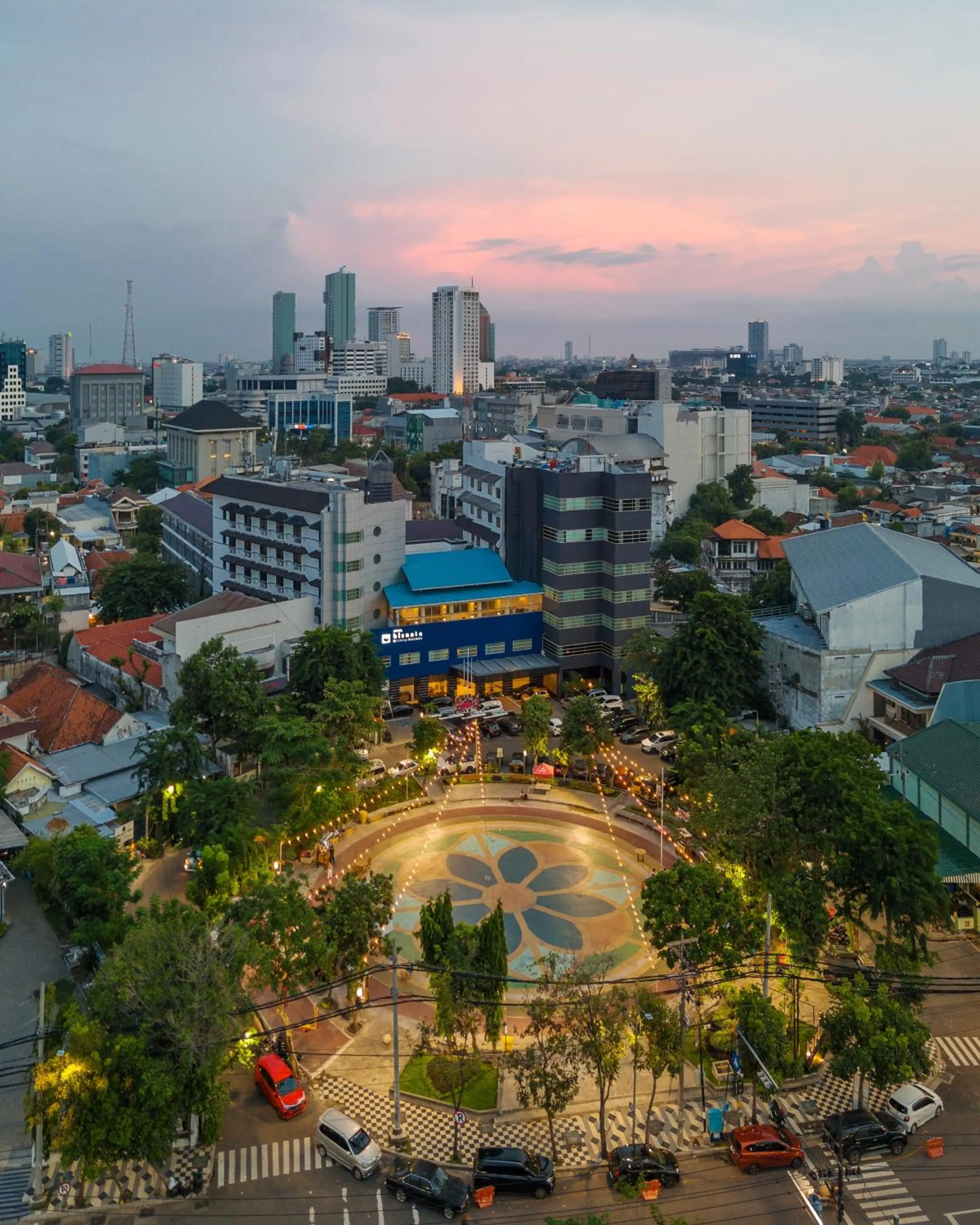 Property building in Hotel Bisanta Bidakara Tunjungan