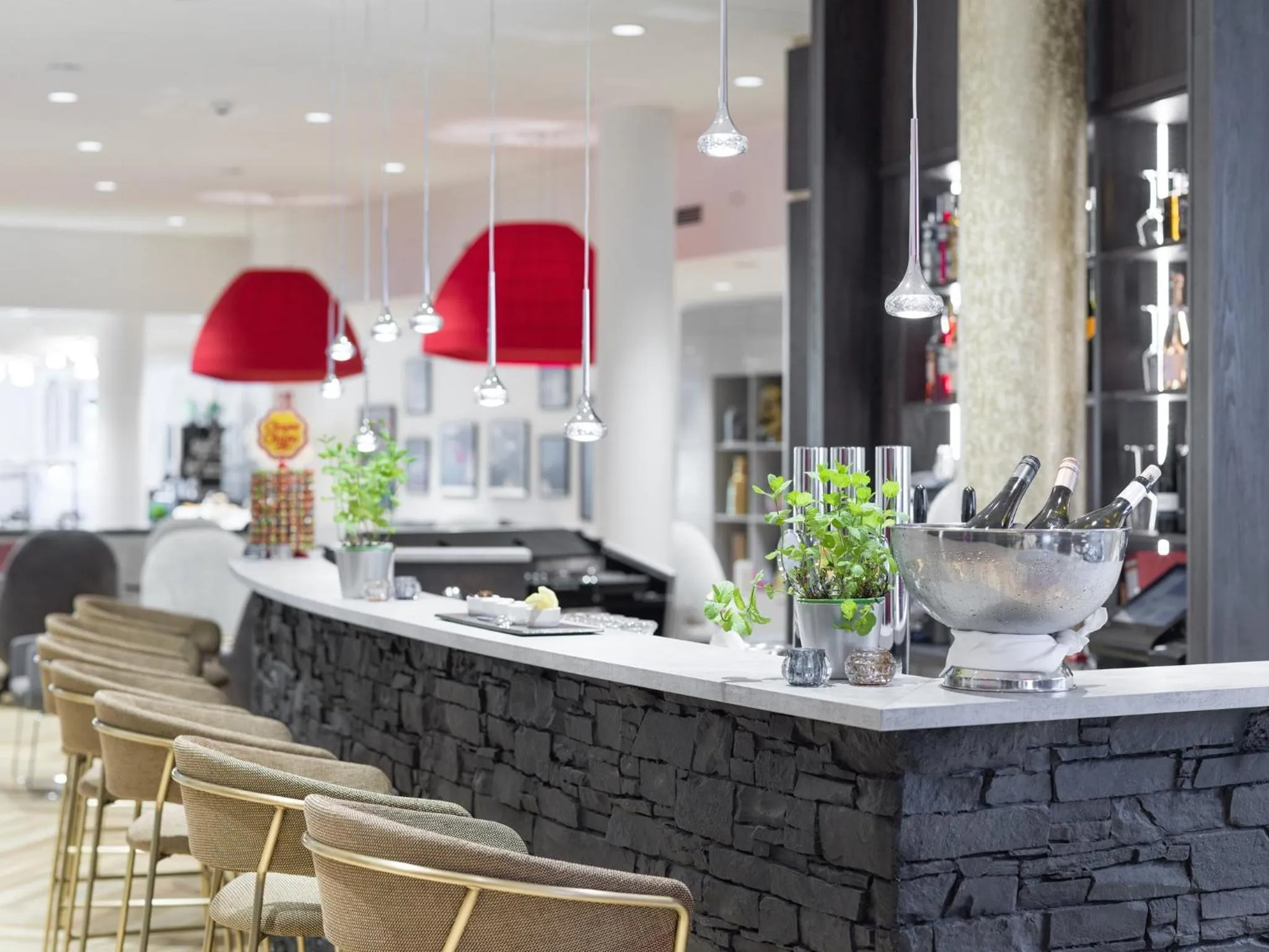 Lounge or bar in Holiday Inn - the niu, Franz Vienna by IHG