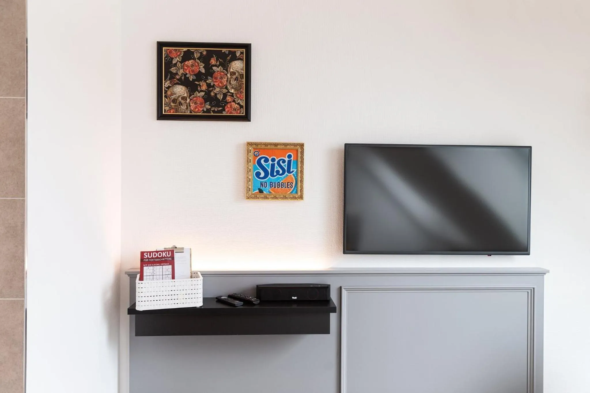 Photo of the whole room in Holiday Inn - the niu, Franz Vienna by IHG