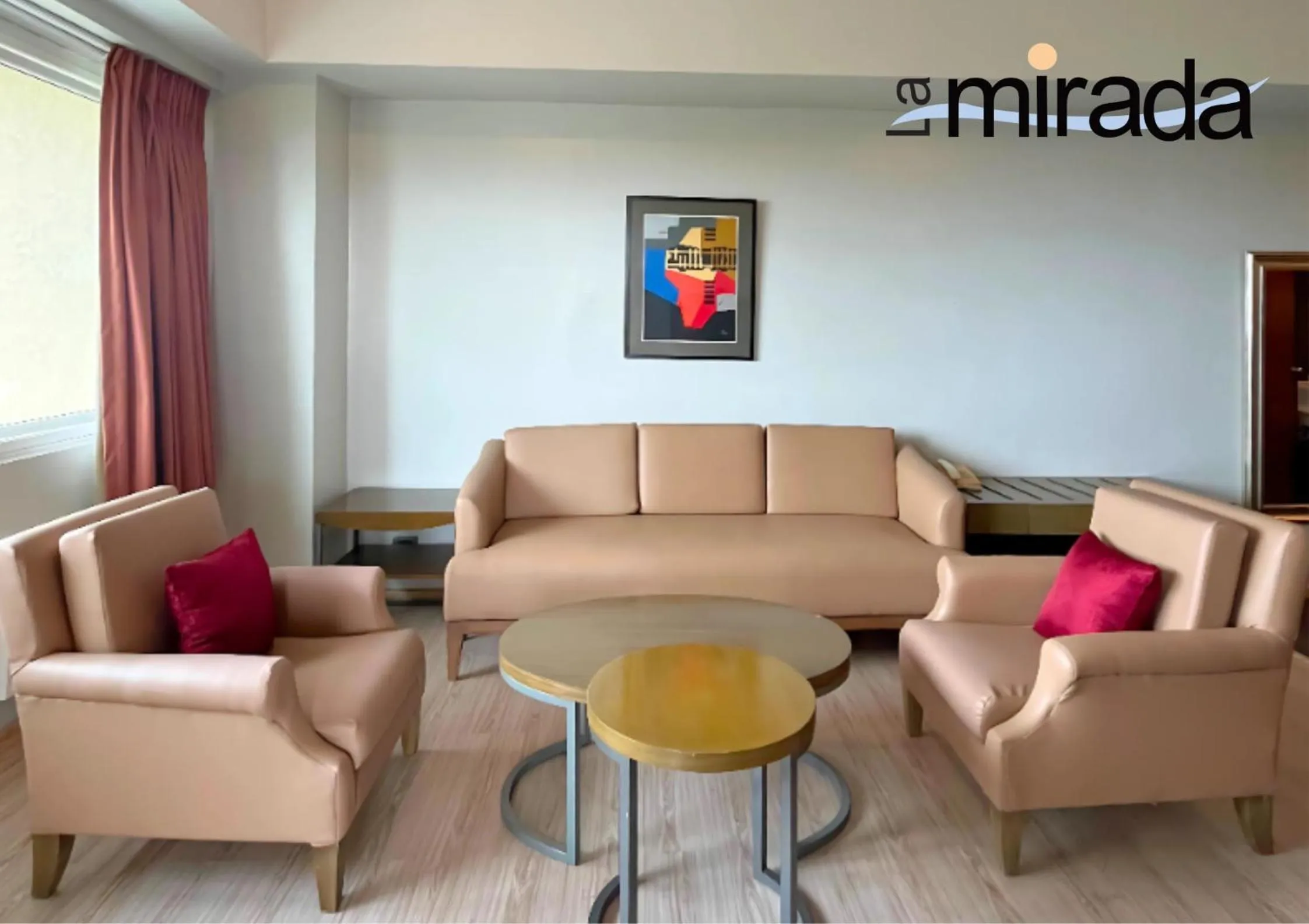 Living room in La Mirada Hotel