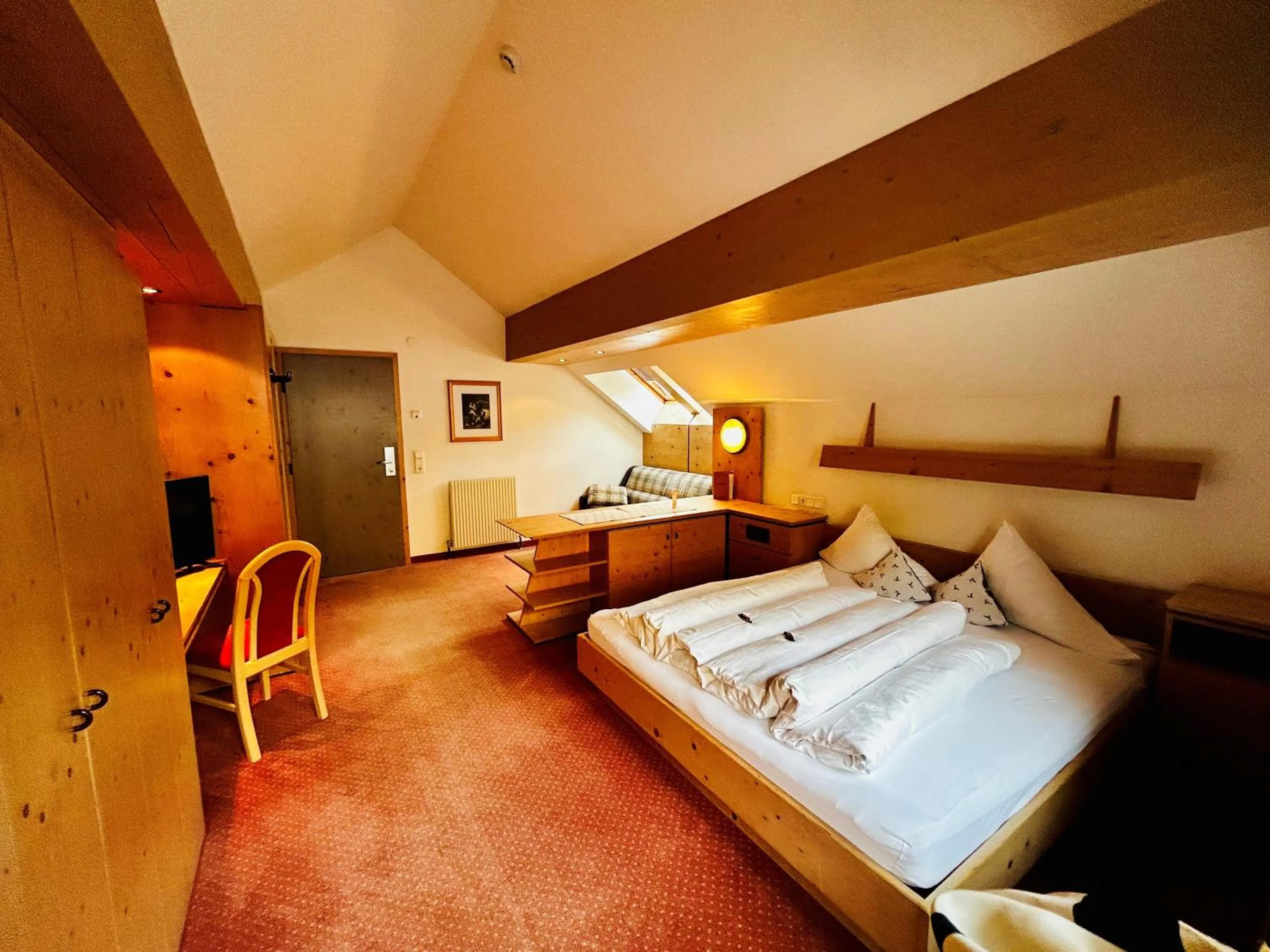 Photo of the whole room, Bed in Hotel Garni Hainbacherhof