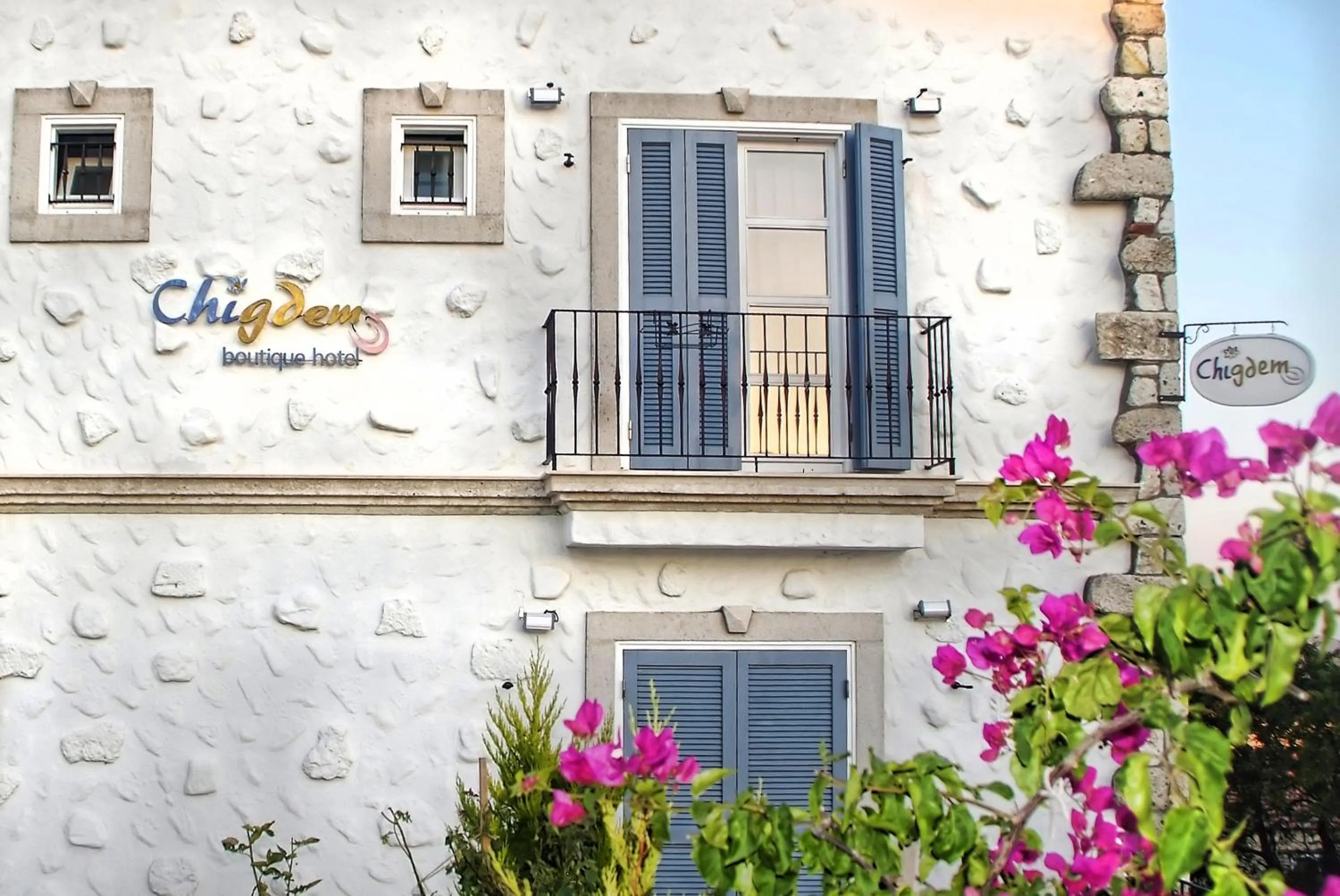 Facade/entrance in Chigdem Hotel-Special Category