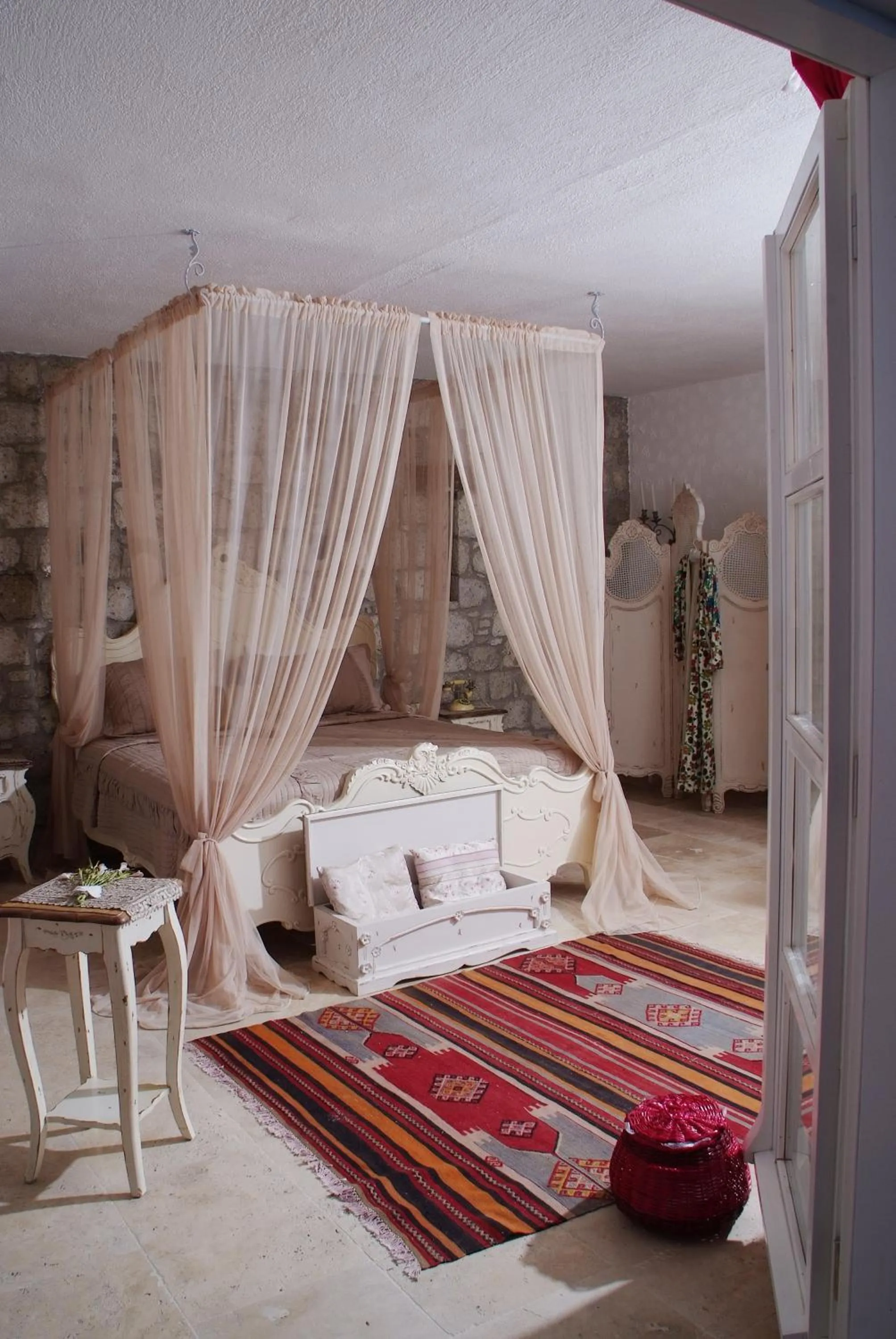 Decorative detail in Chigdem Hotel-Special Category