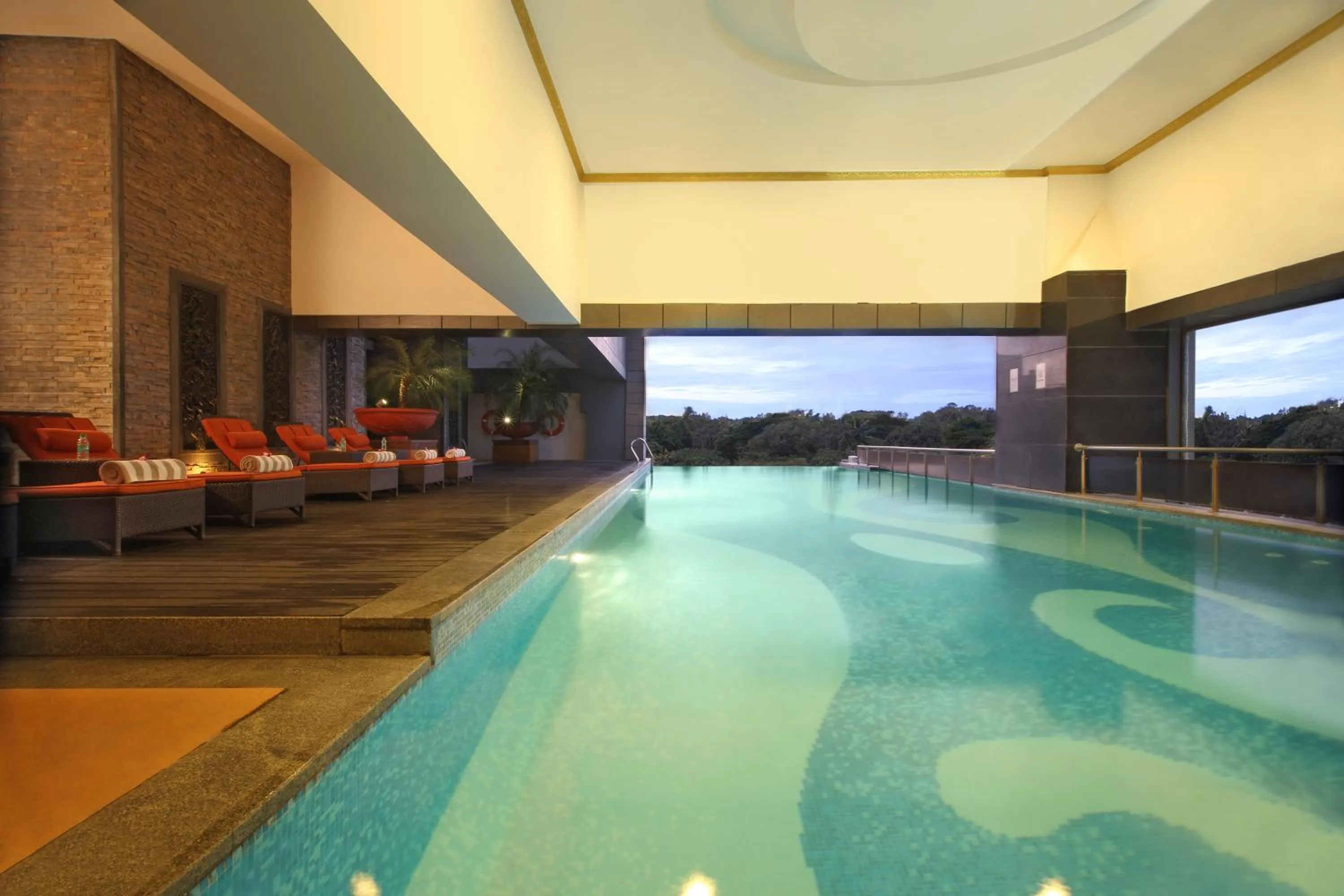 Swimming pool in Gokulam Grand Hotel & Spa Bangalore