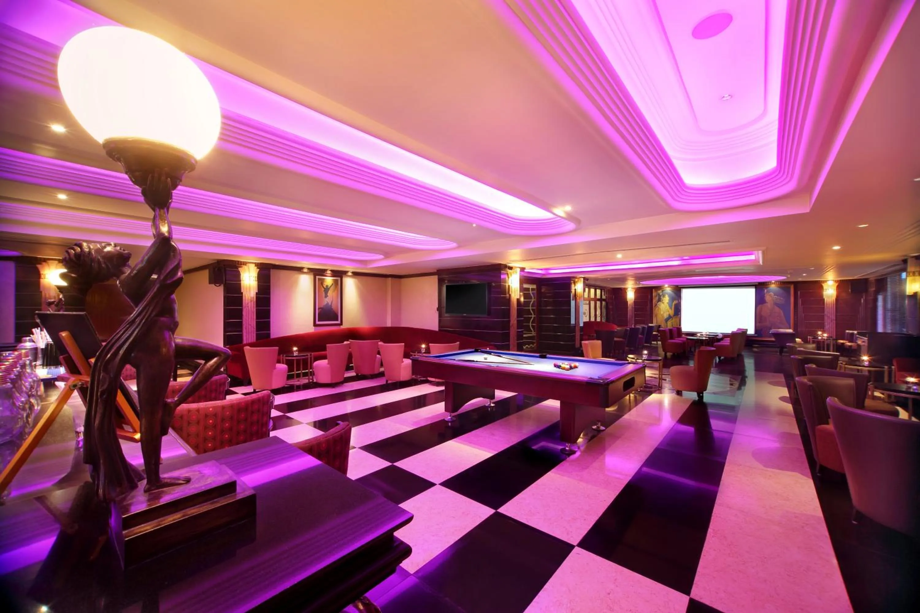 Restaurant/places to eat in Gokulam Grand Hotel & Spa Bangalore