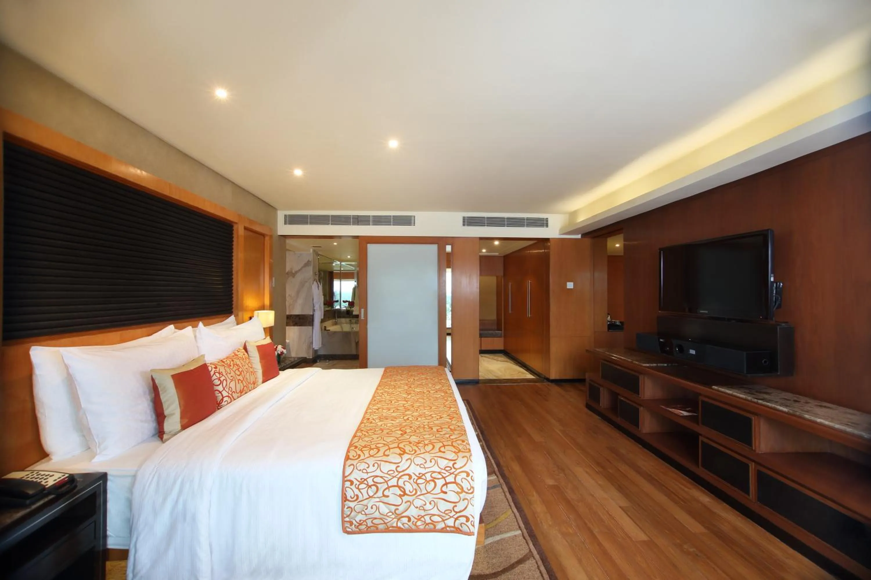 TV and multimedia, Bed in Gokulam Grand Hotel & Spa Bangalore