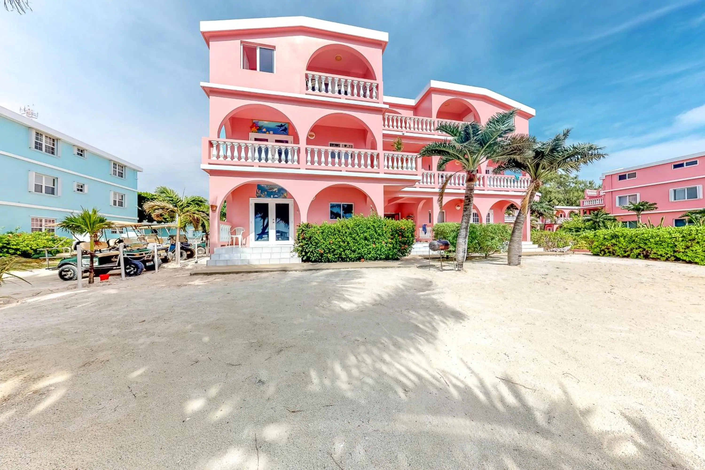 Zinnia @ Caribe Island