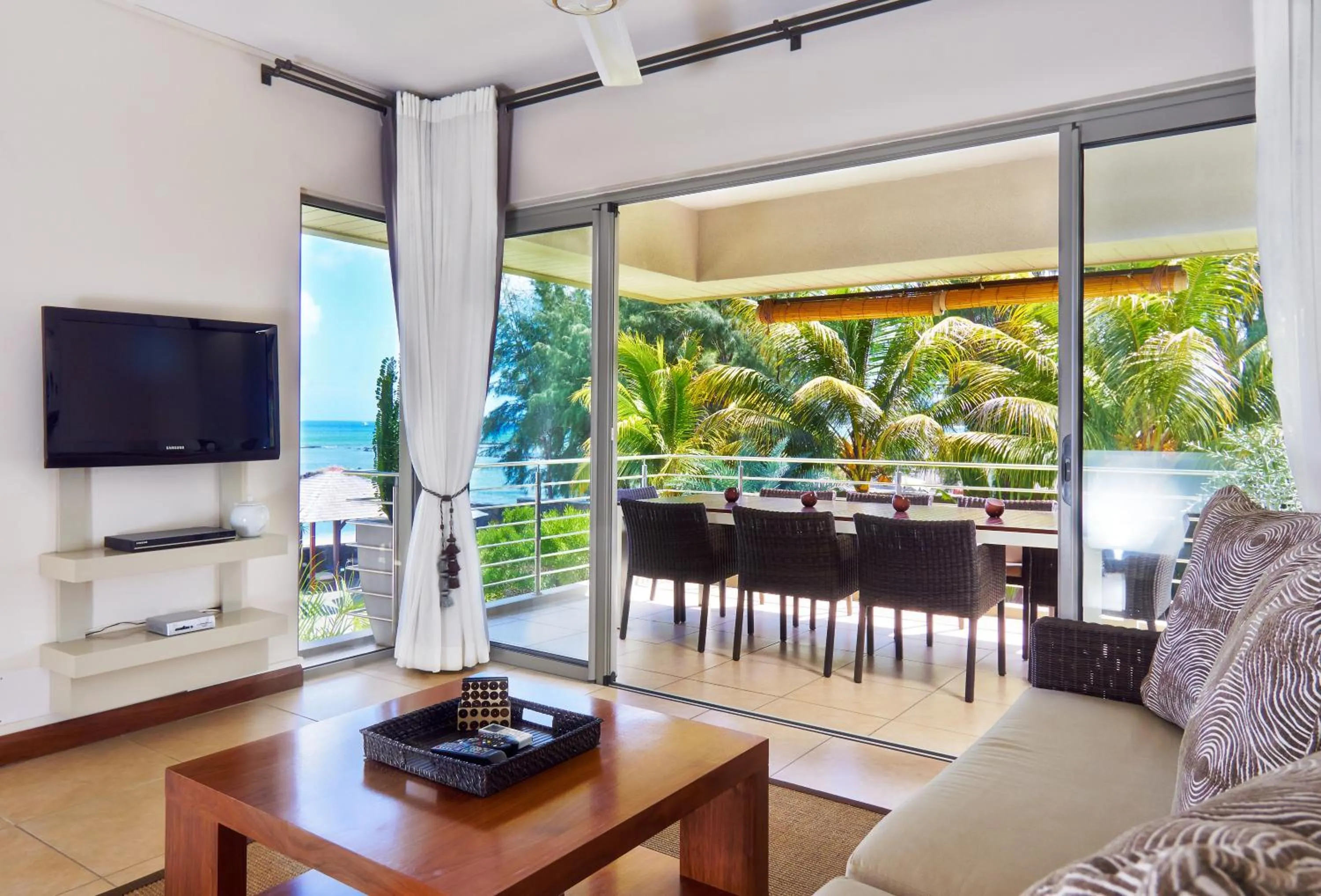 Living room in Bon Azur Beachfront Suites & Penthouses by LOV Mauritius