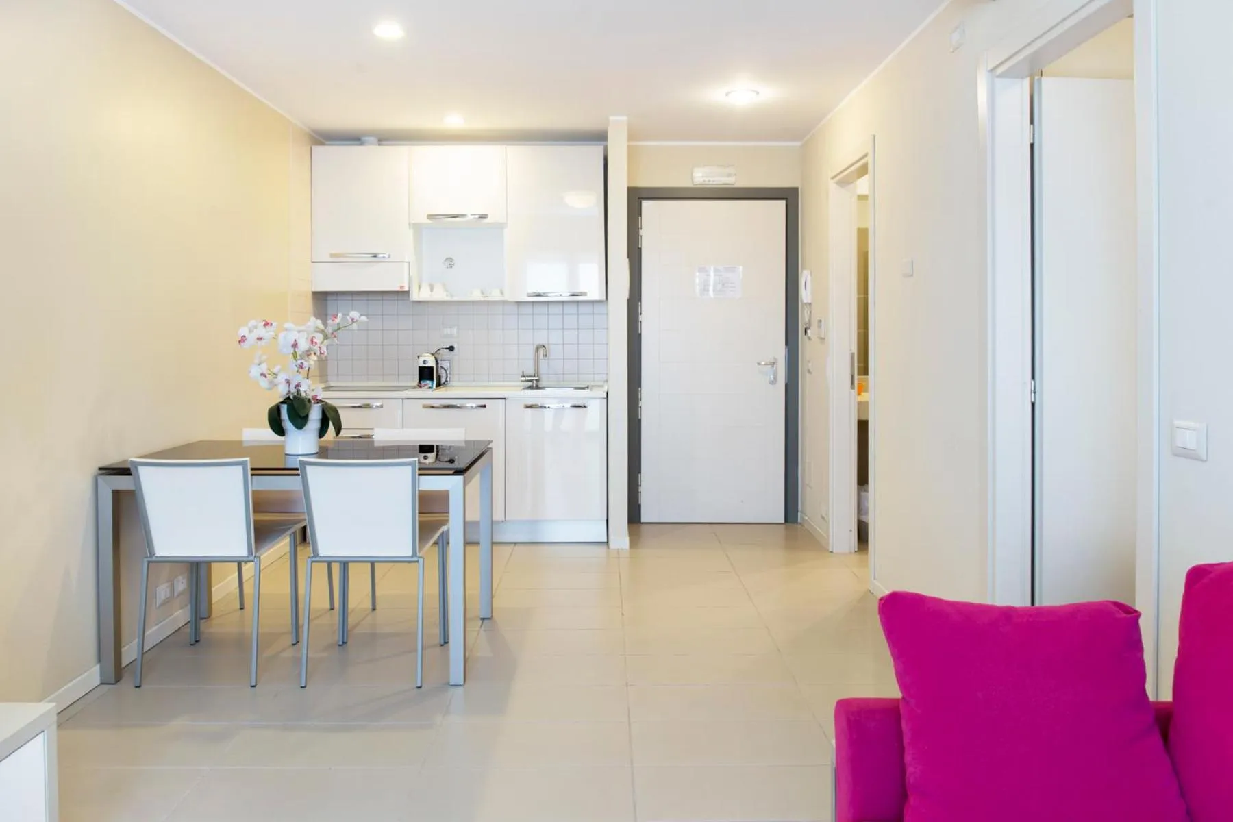 Kitchen or kitchenette in City Residence