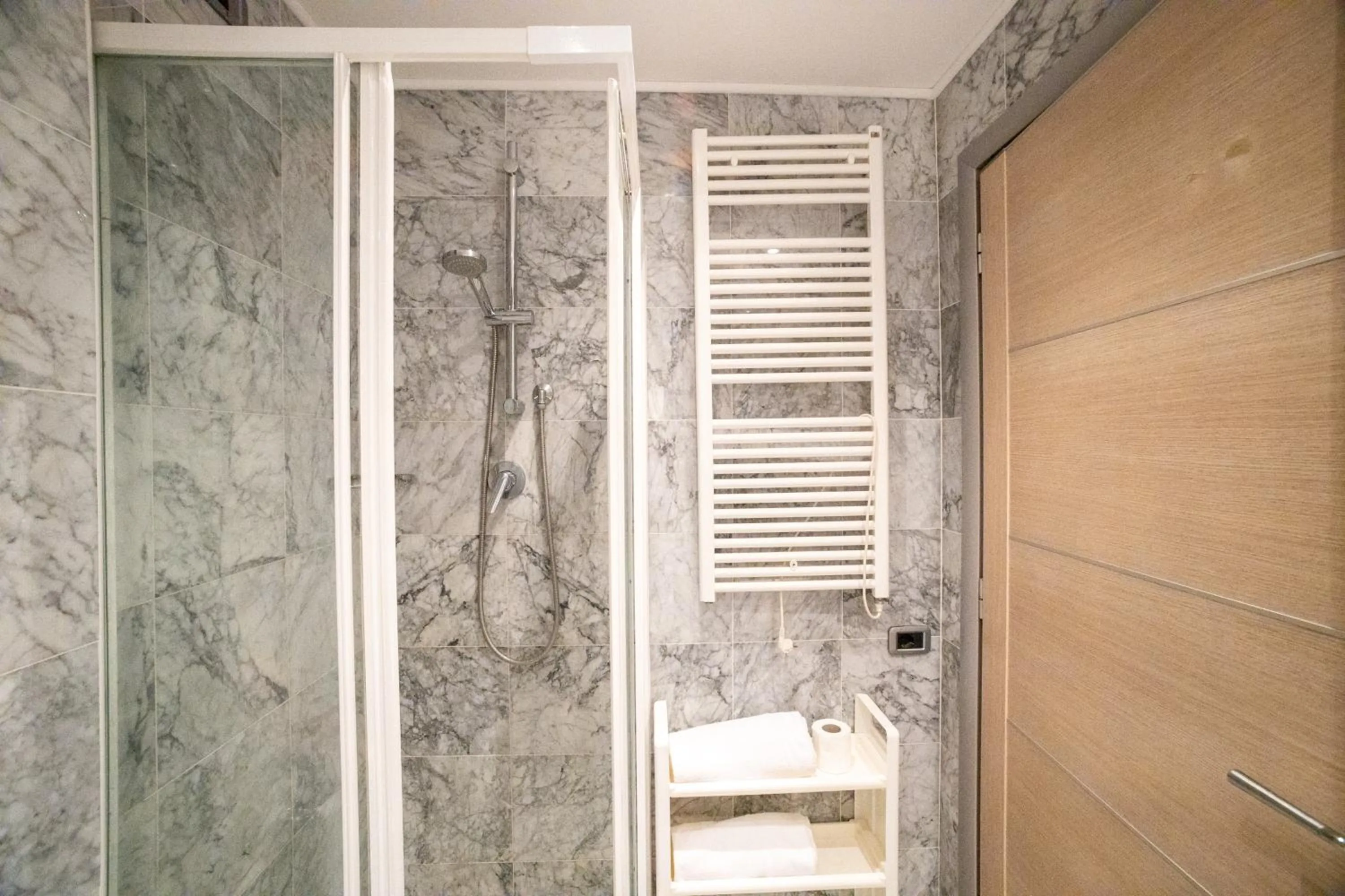Shower in Residence Mediterraneo