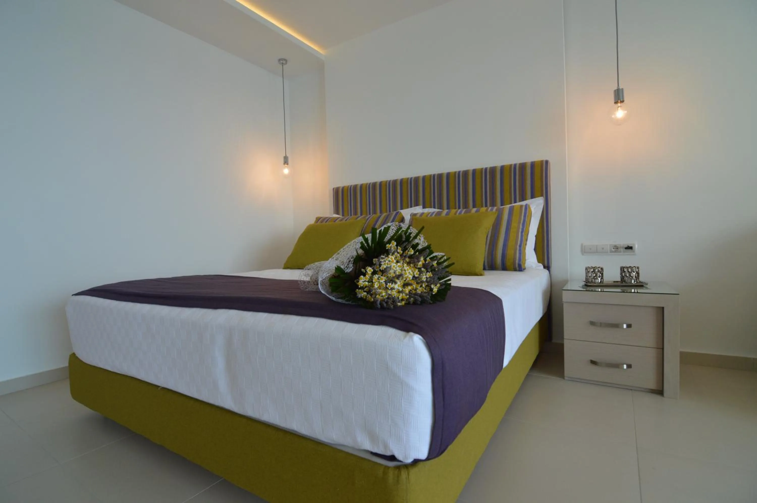 Bedroom, Bed in El Greco Hotel