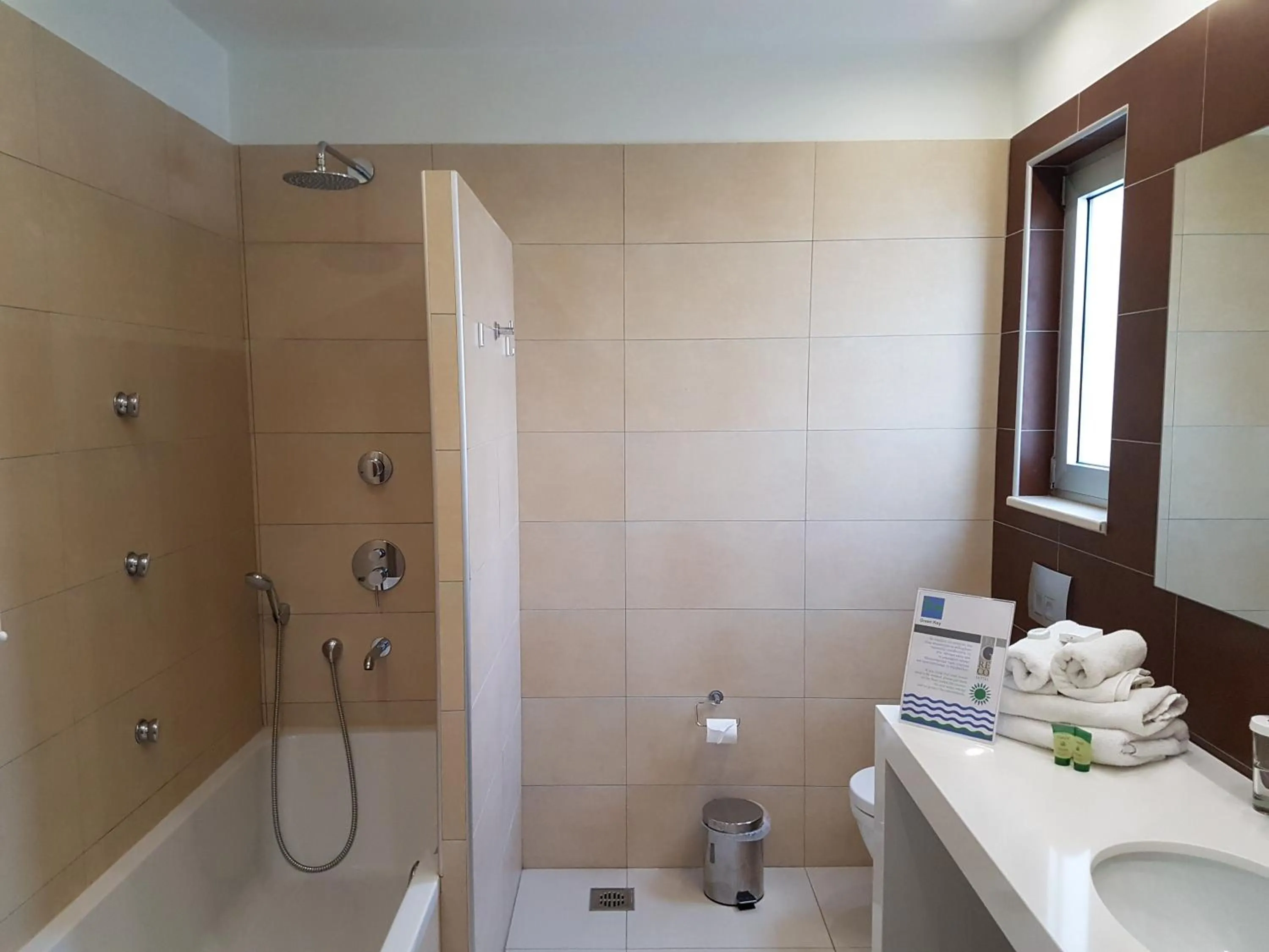 Bathroom in El Greco Hotel