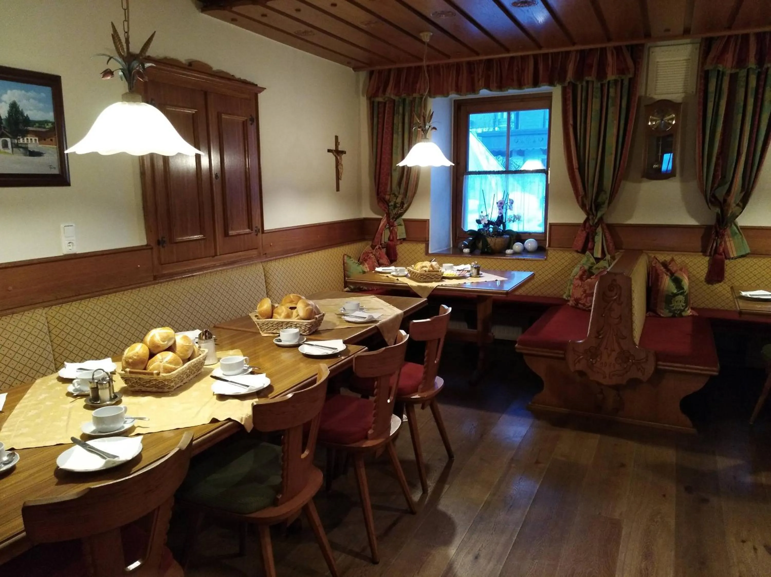 Restaurant/places to eat in Tischlerwirt