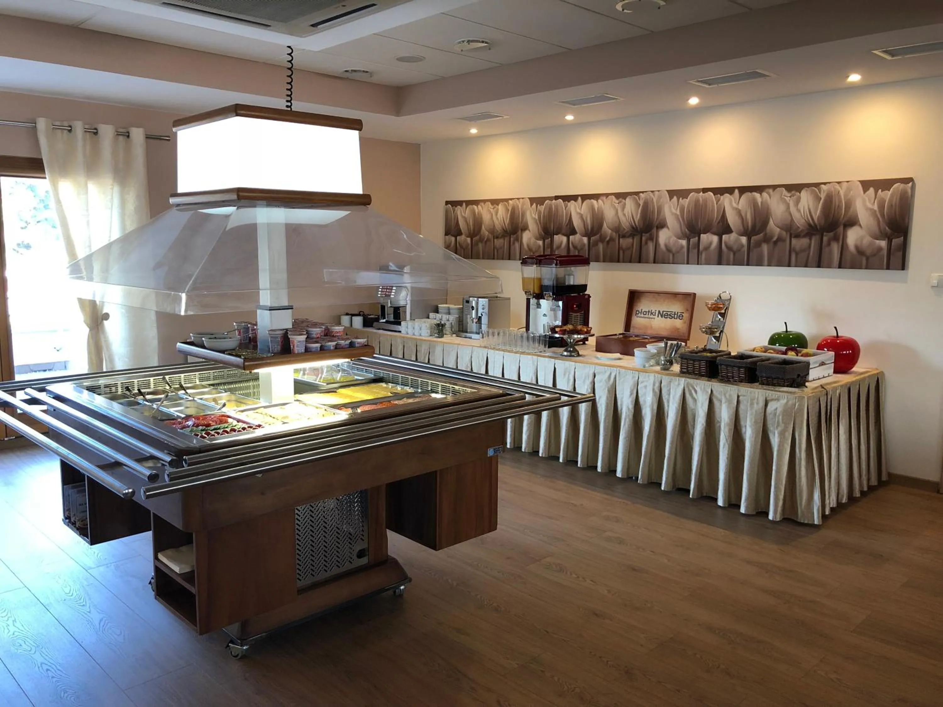 Buffet breakfast in Hotel Orange Przeźmierowo