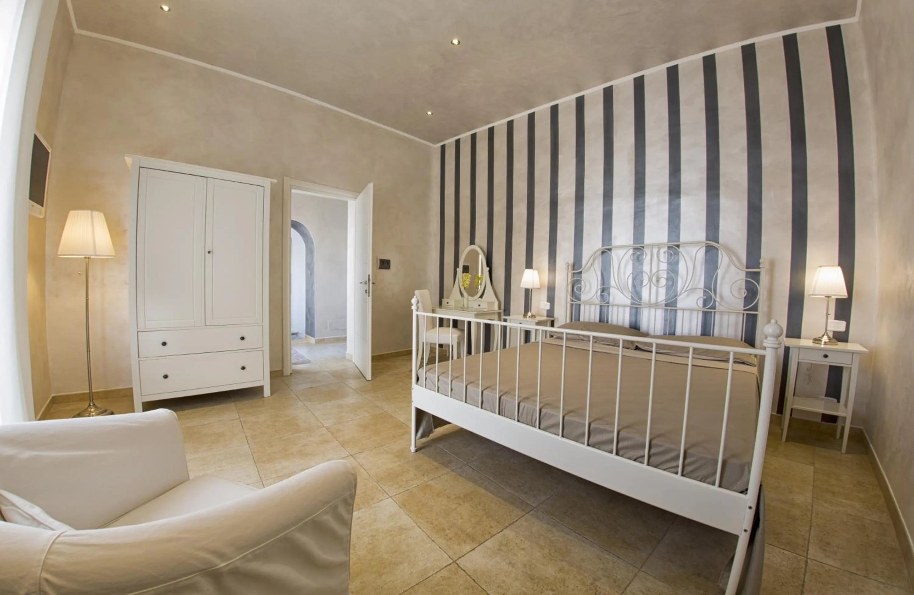 Photo of the whole room, Bed in Relais La Pretura