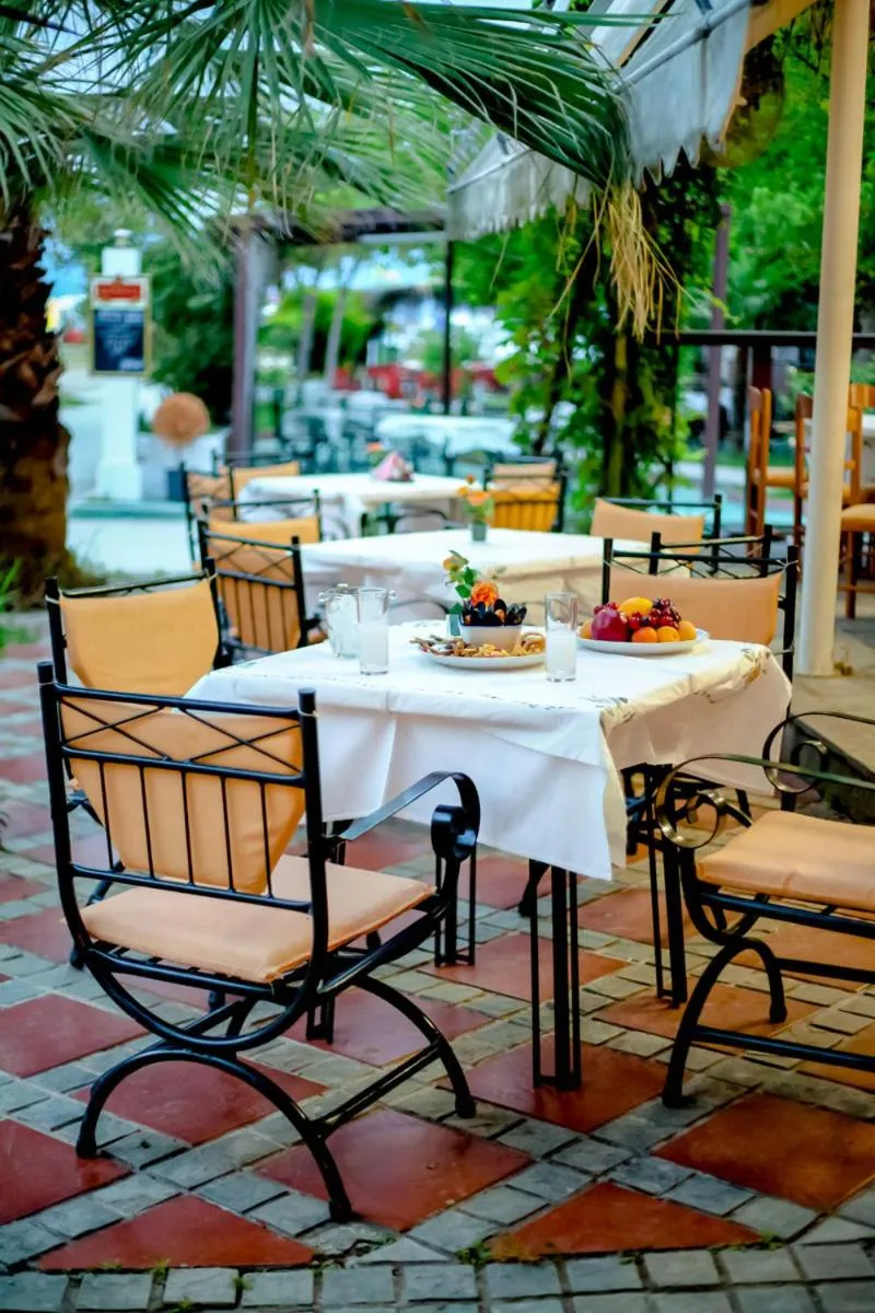 Restaurant/places to eat in Stavros Beach Hotel