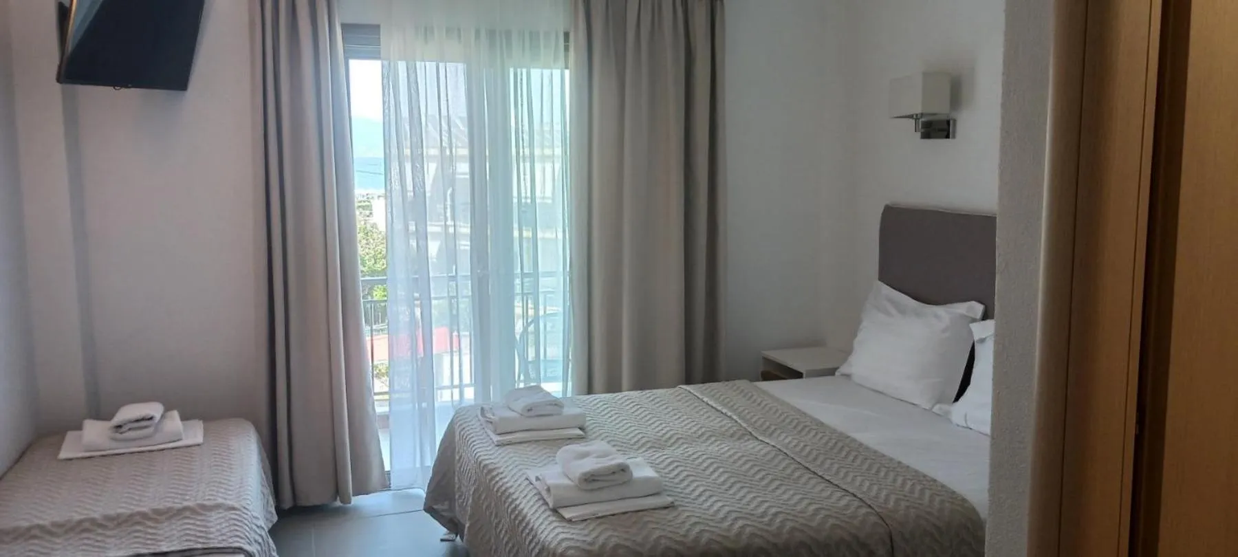 Bed in Stavros Beach Hotel