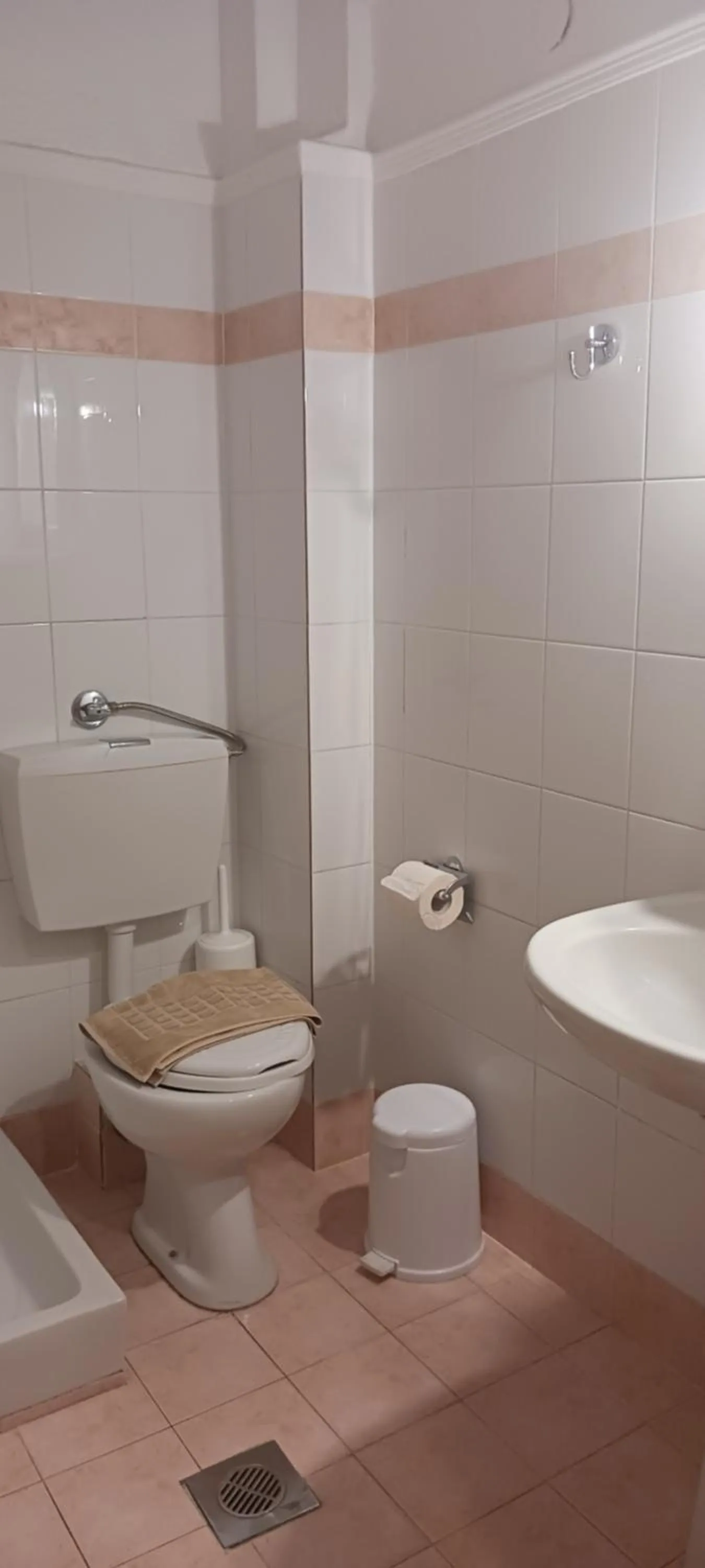 Shower in Stavros Beach Hotel