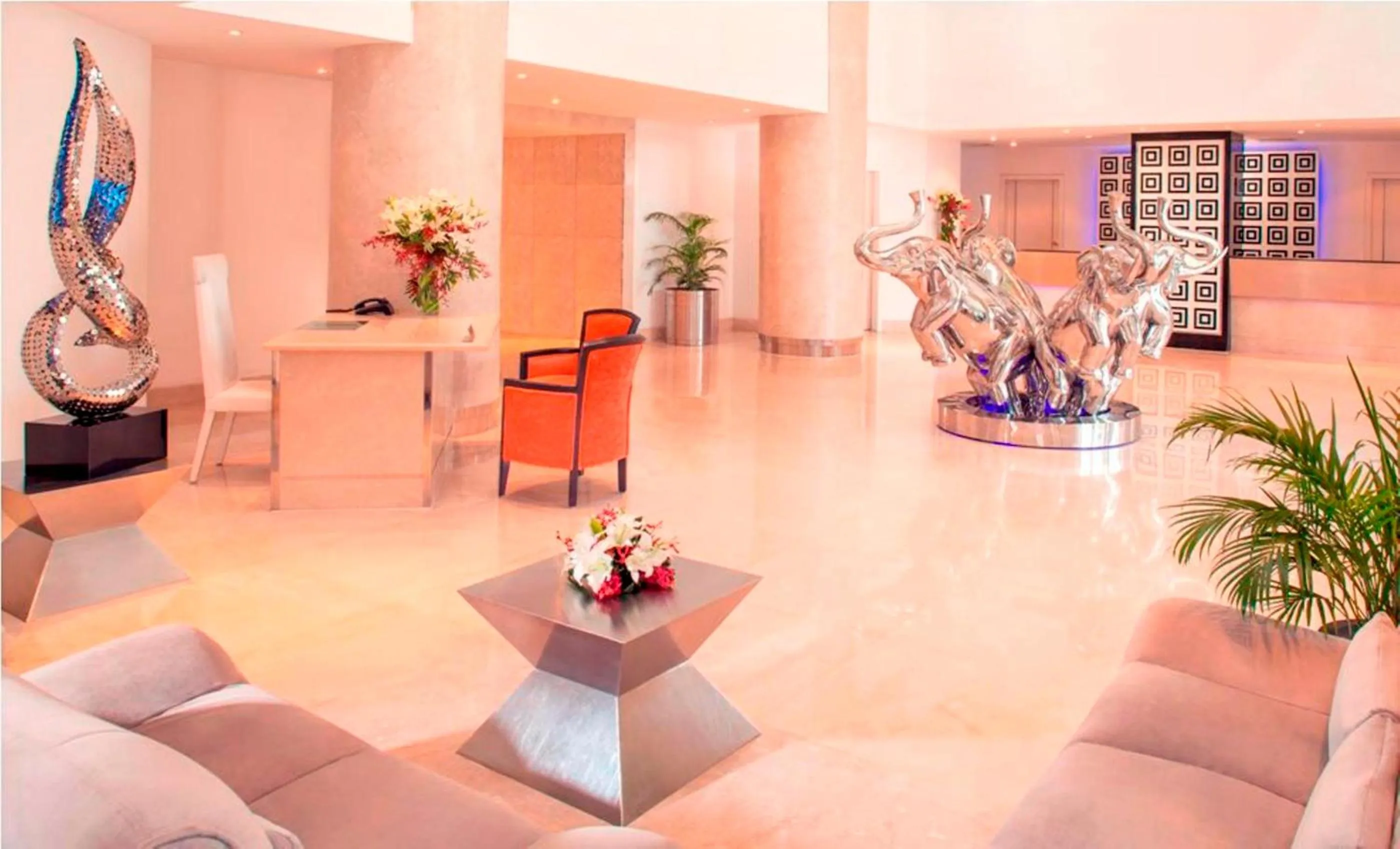 Facade/entrance in Radisson Blu Kochi