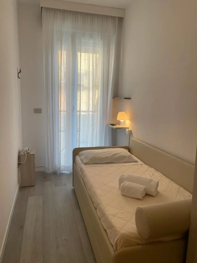 Bed in Hotel & Aparthotel Carinthia S