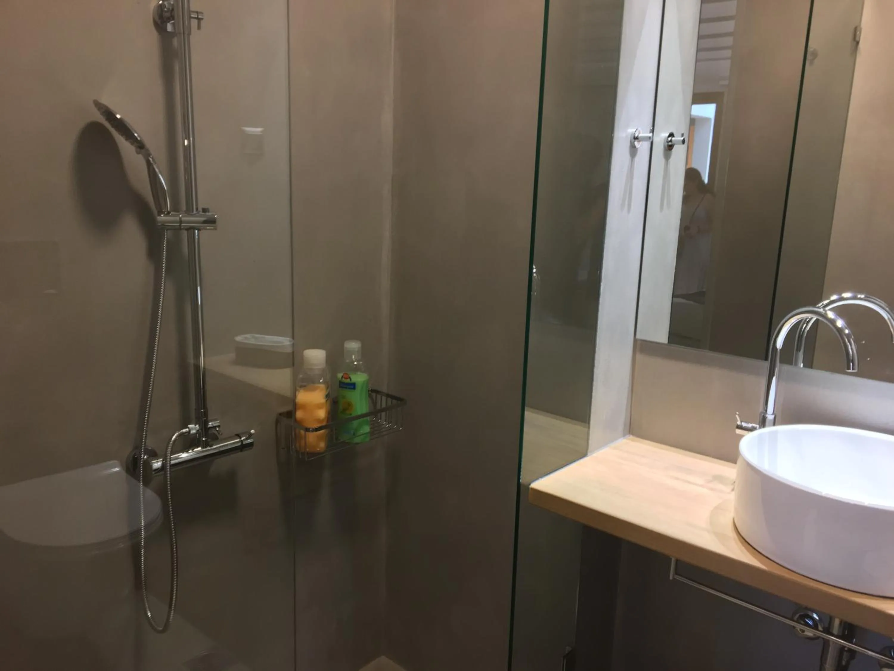 Toilet in Barbara Studios