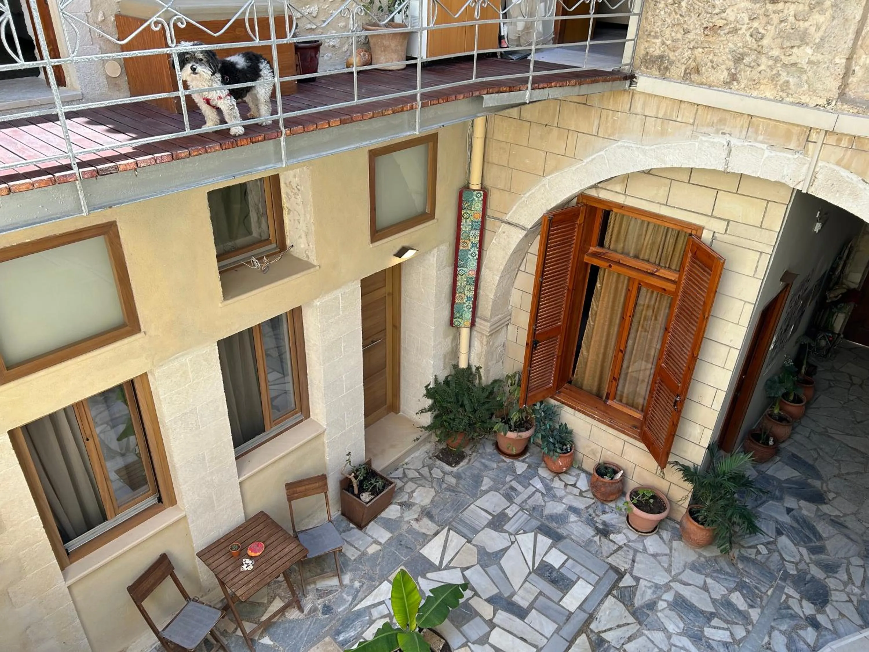 Patio in Barbara Studios