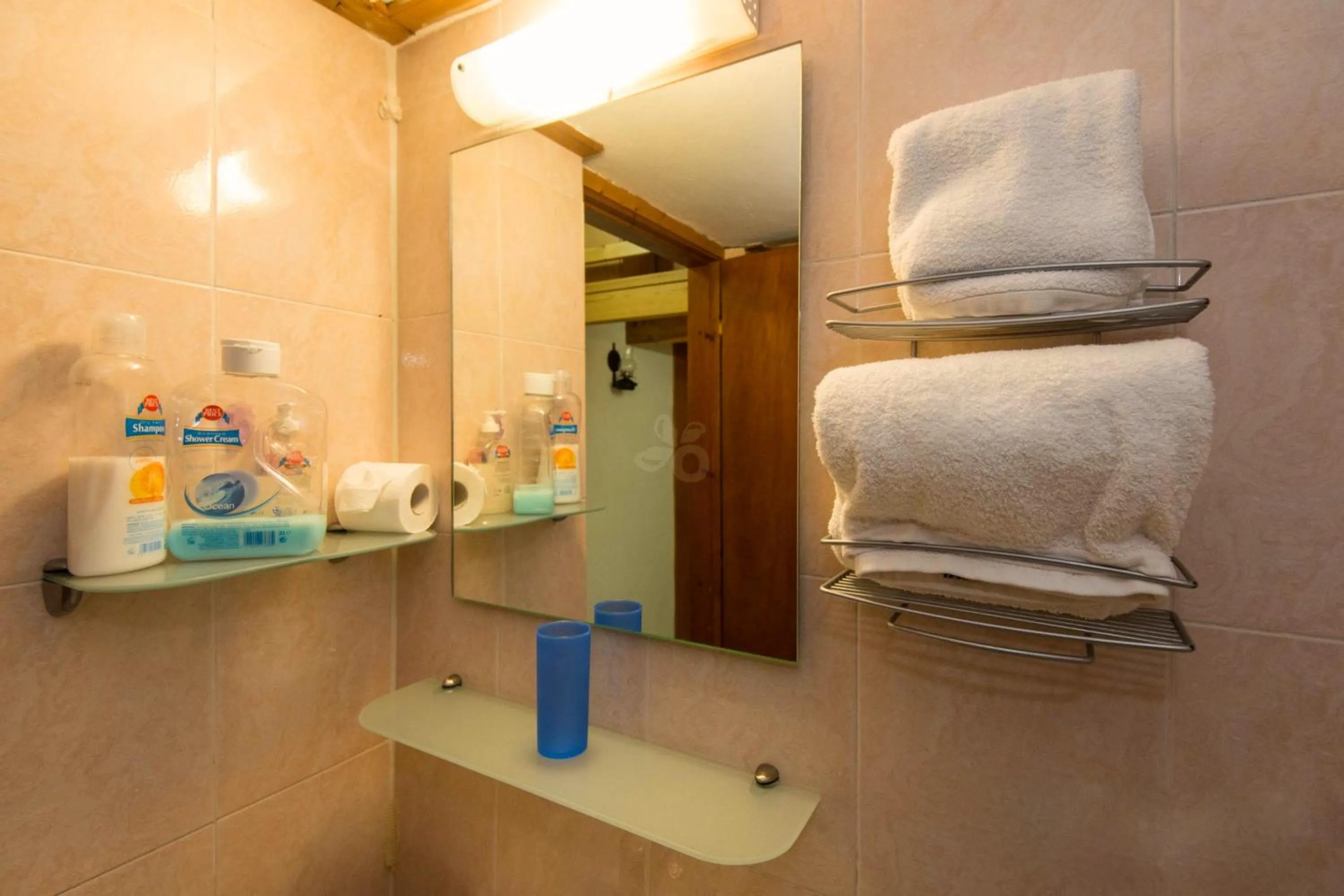 Bathroom in Barbara Studios