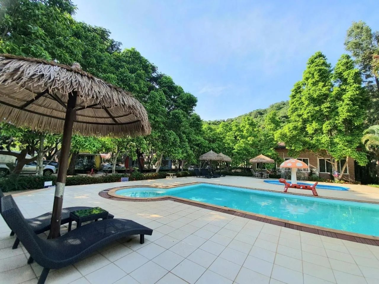 Swimming pool in Khao Yai Fantasy Resort