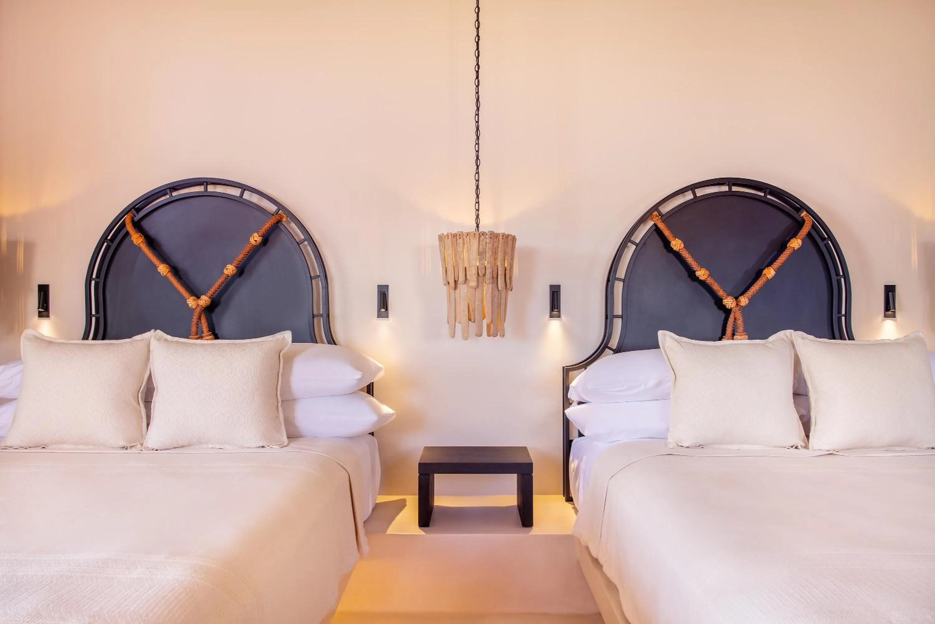 Bed in Kimpton Mas Olas Resort and Spa