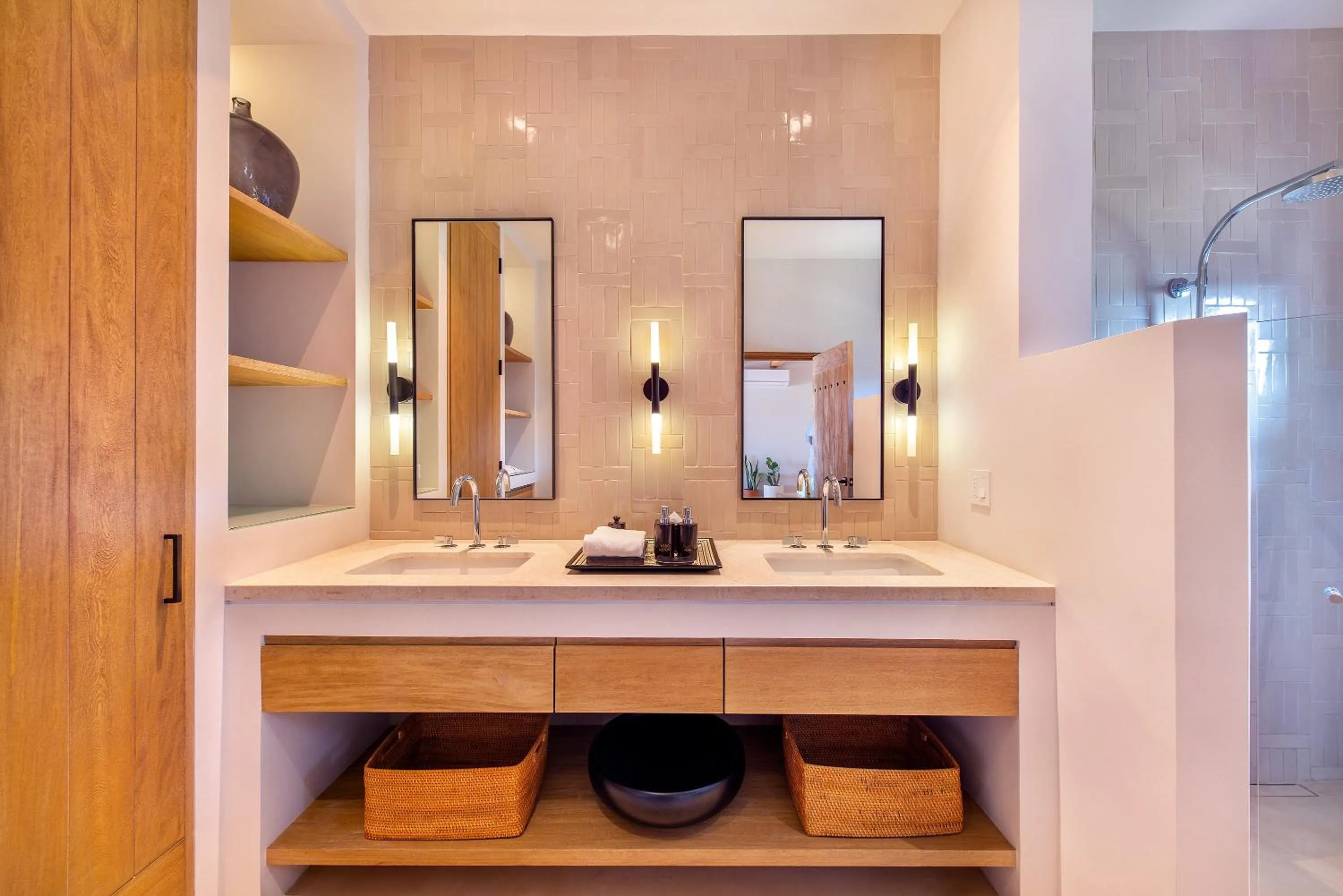 Bathroom in Kimpton Mas Olas Resort and Spa