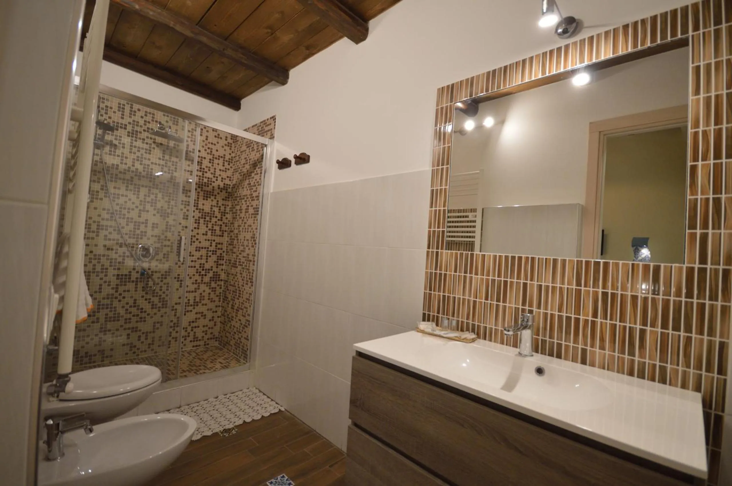 Bathroom in Centro Sicilia Rooms & Suites
