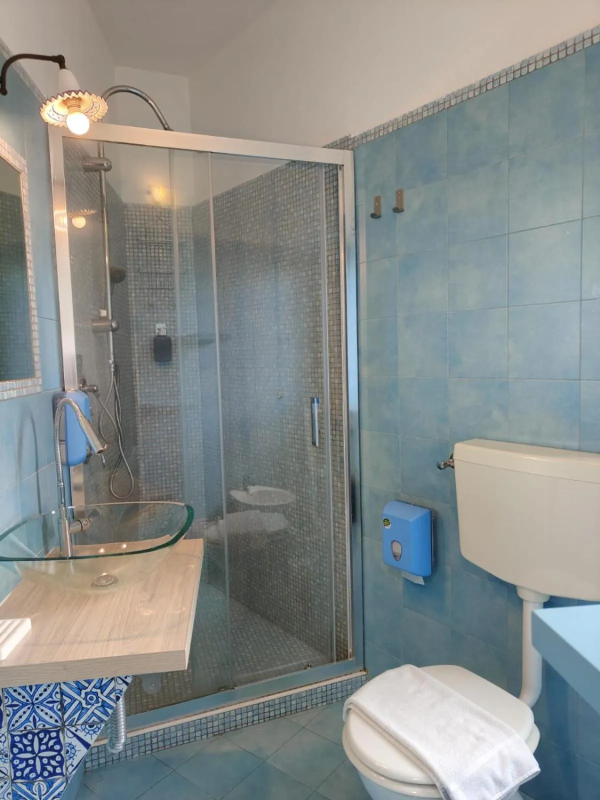 Shower in Centro Sicilia Rooms & Suites