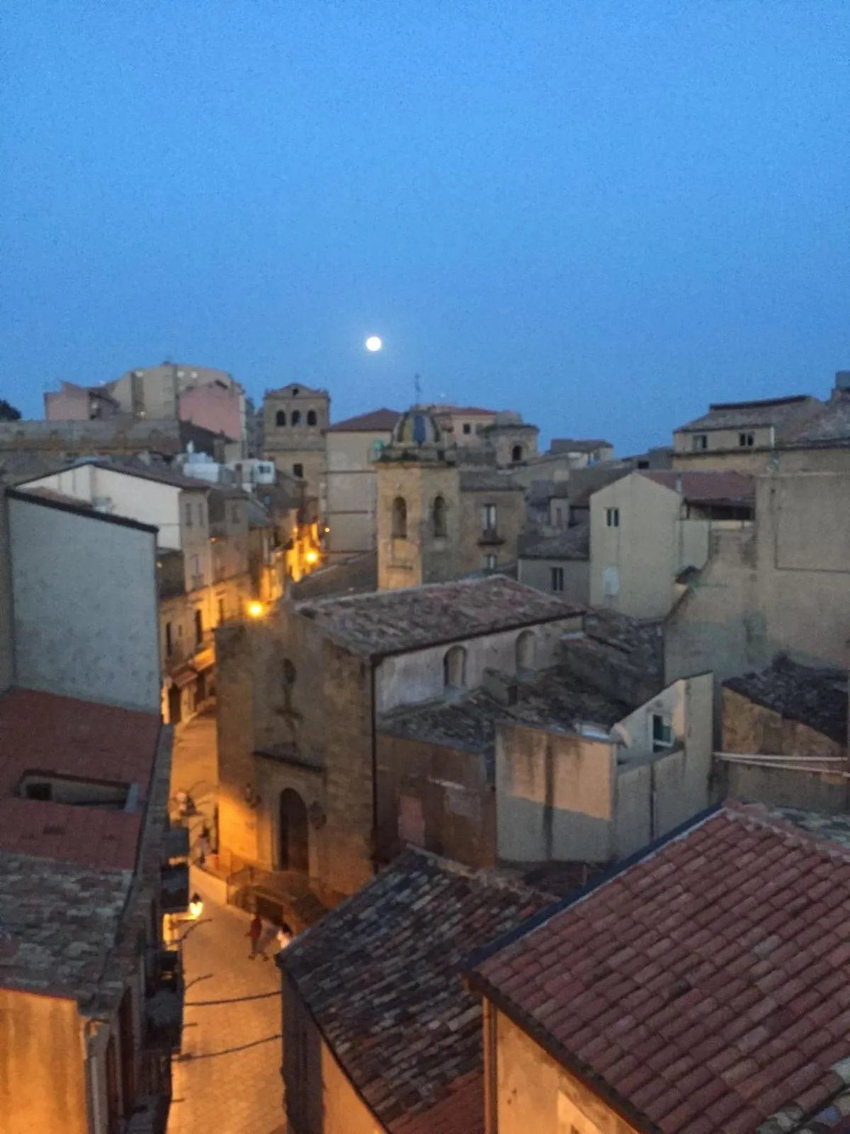 Night in Centro Sicilia Rooms & Suites