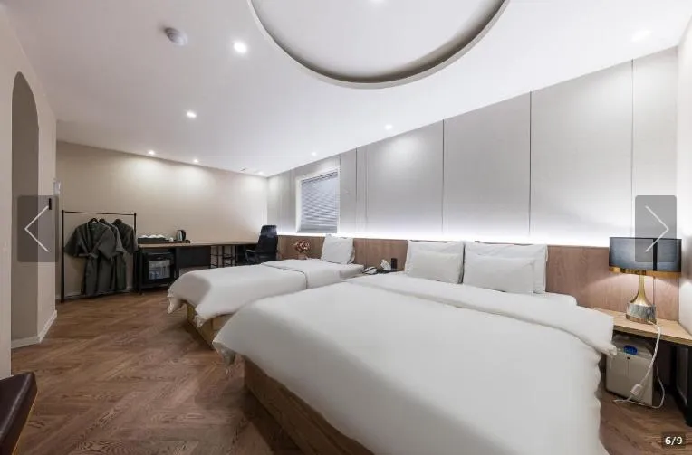 Bed in Jamsil Tomgi Hotel