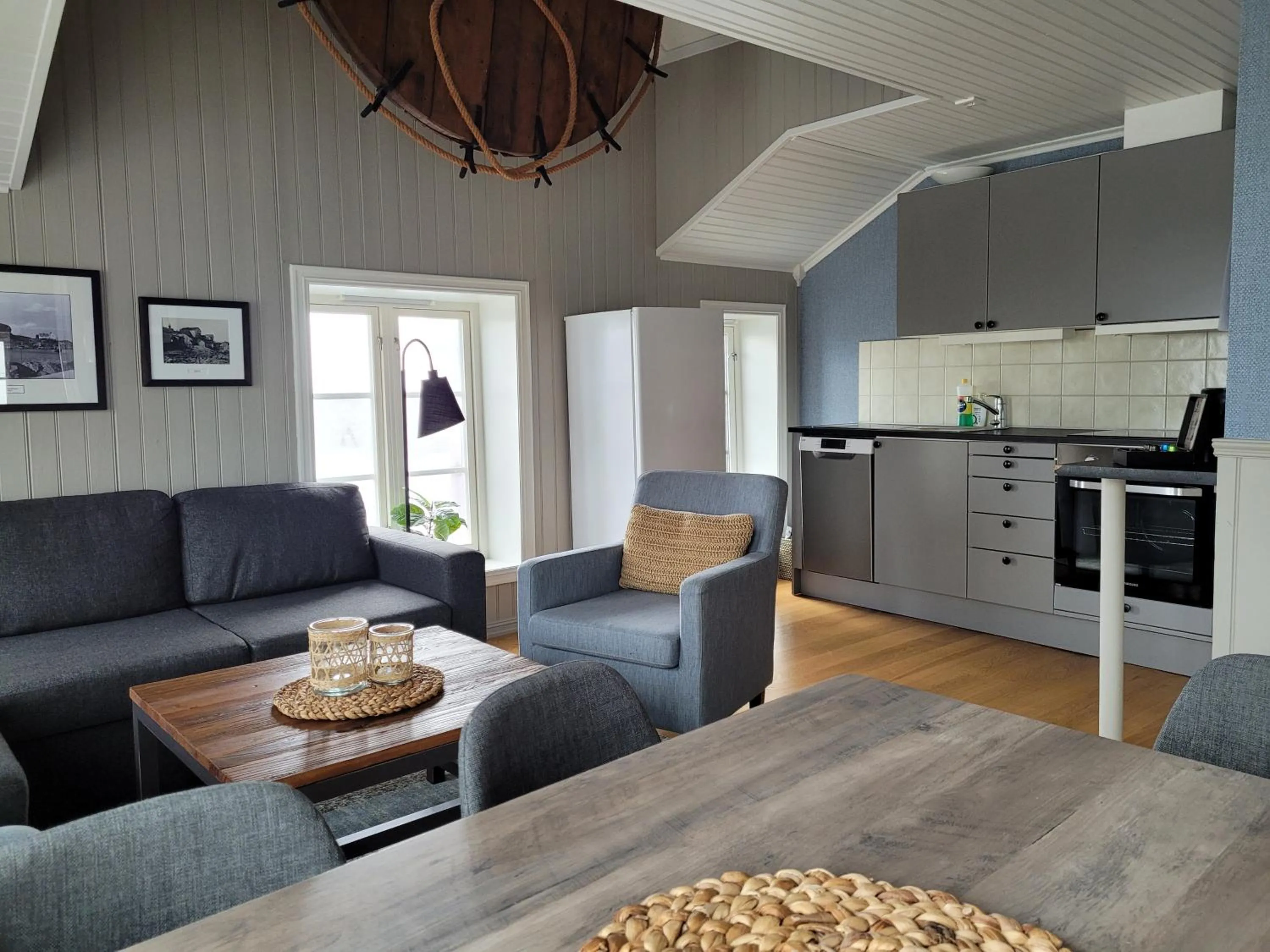 Kitchen or kitchenette in Ona Havstuer - by Classic Norway Hotels
