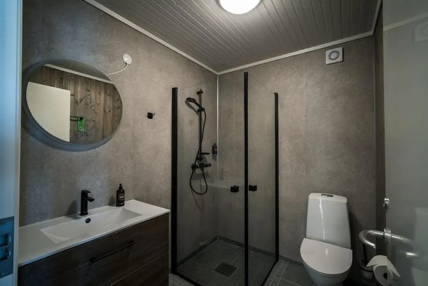 Bathroom in Ona Havstuer - by Classic Norway Hotels