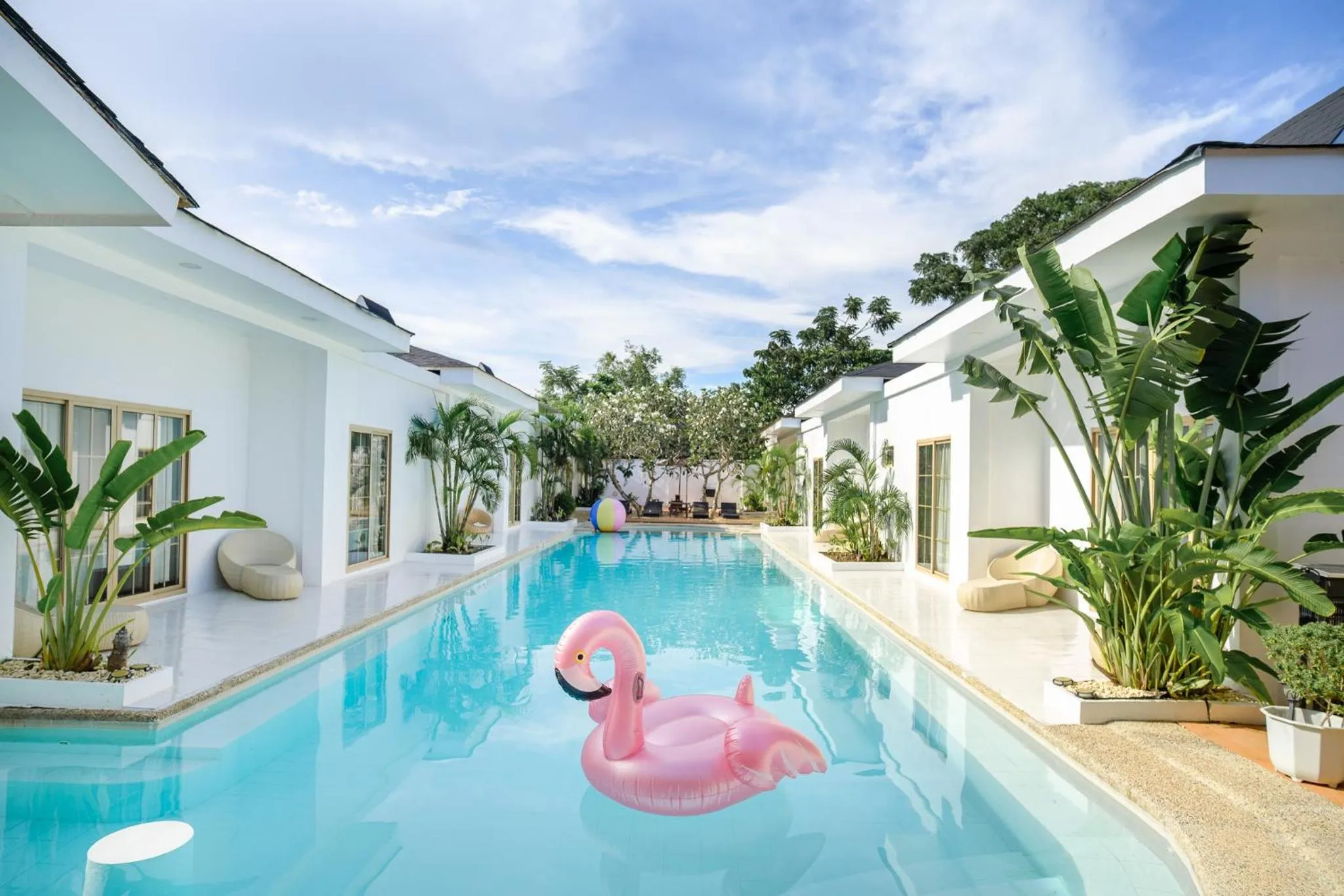 Pool view in Seapearl of Alona