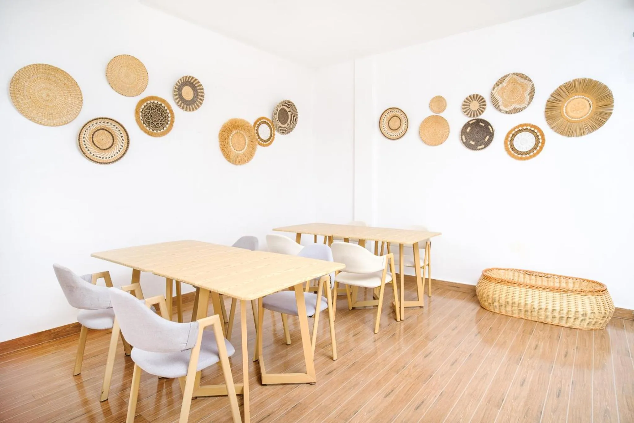 Restaurant/places to eat in Seapearl of Alona