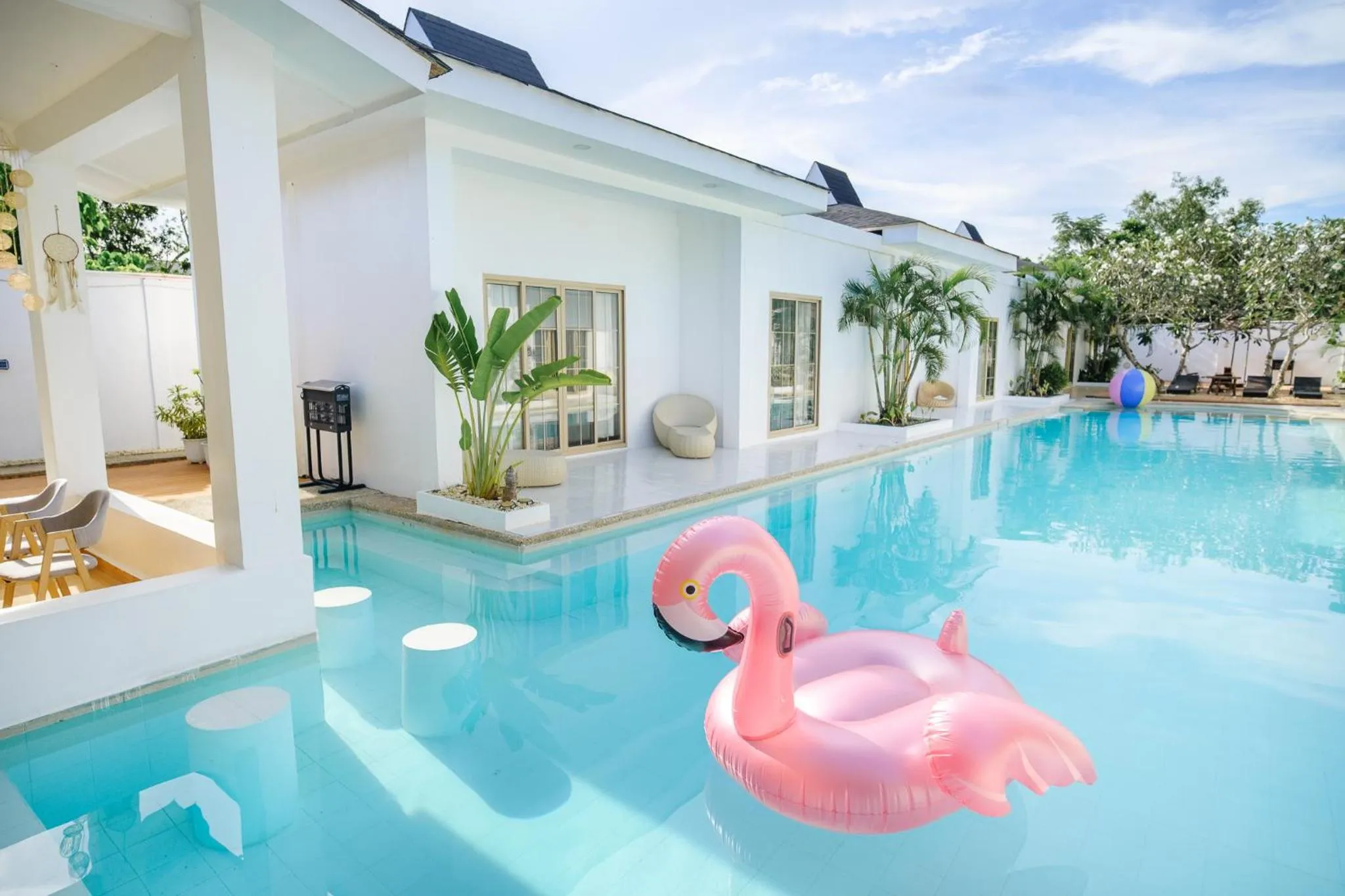 Day in Seapearl of Alona