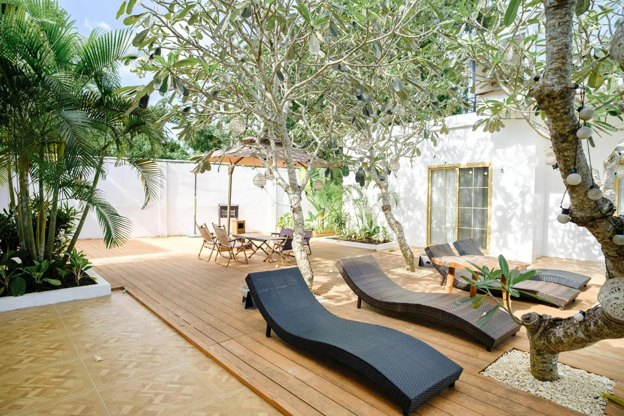 Garden in Seapearl of Alona